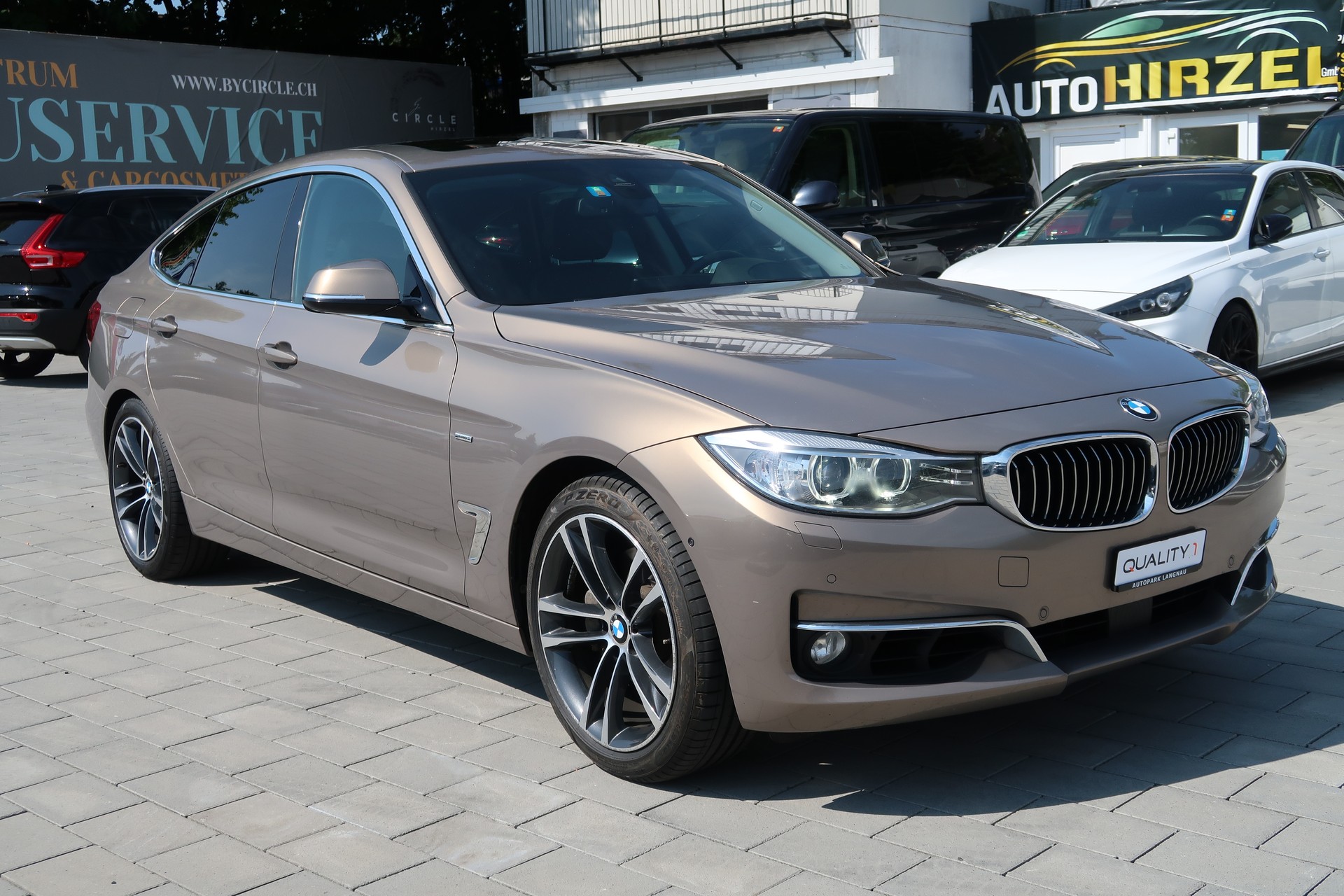 BMW 335i GT xDrive Luxury Line Steptronic-showroom-element-2