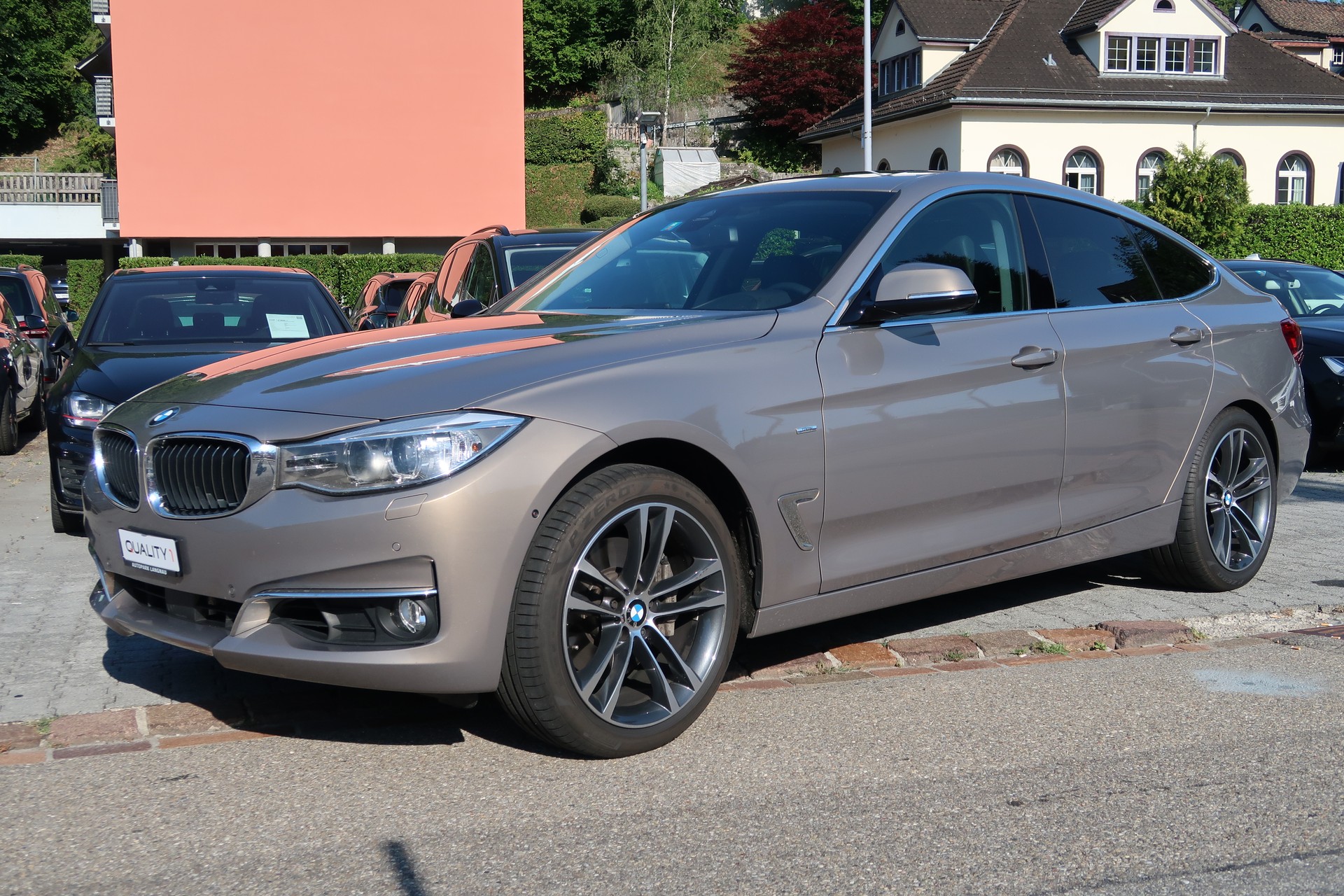 BMW 335i GT xDrive Luxury Line Steptronic-image-0