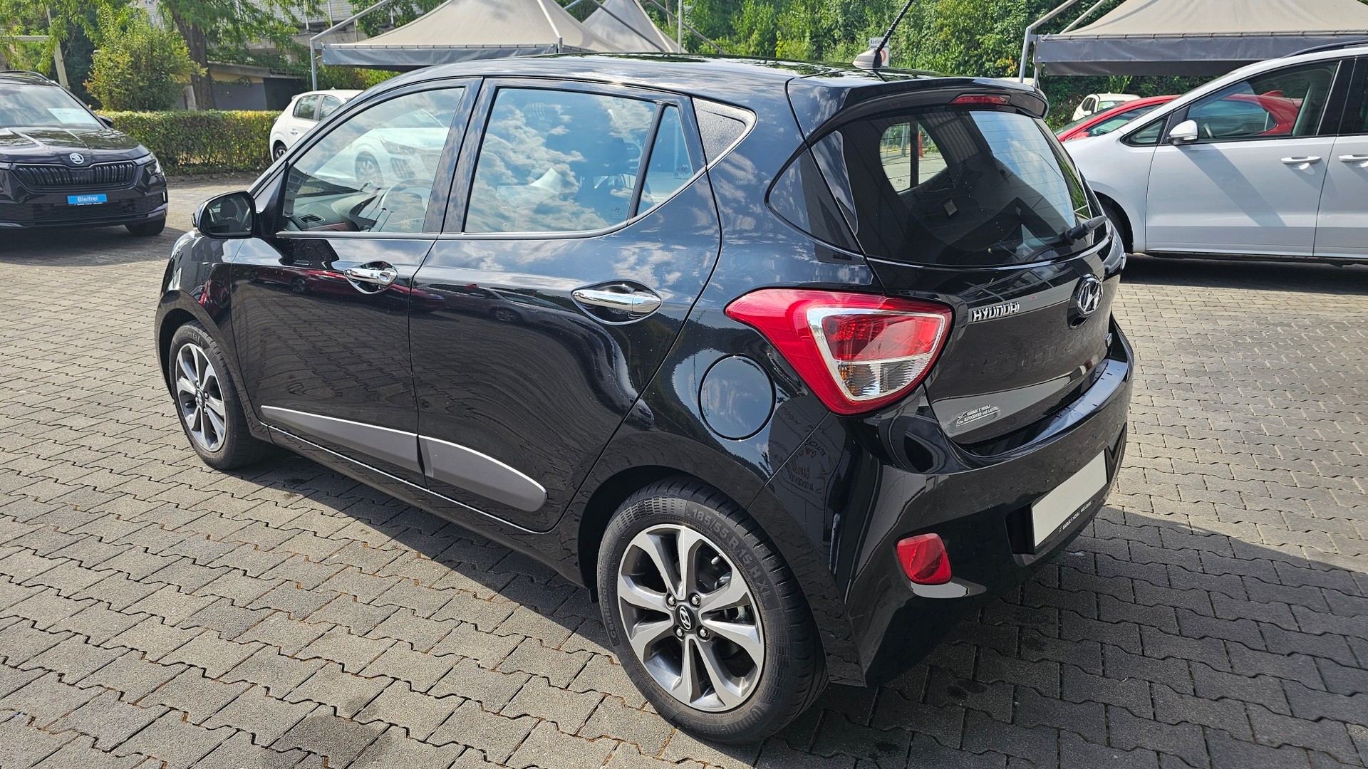 HYUNDAI i10 1.2 Vertex Automatic-image-10