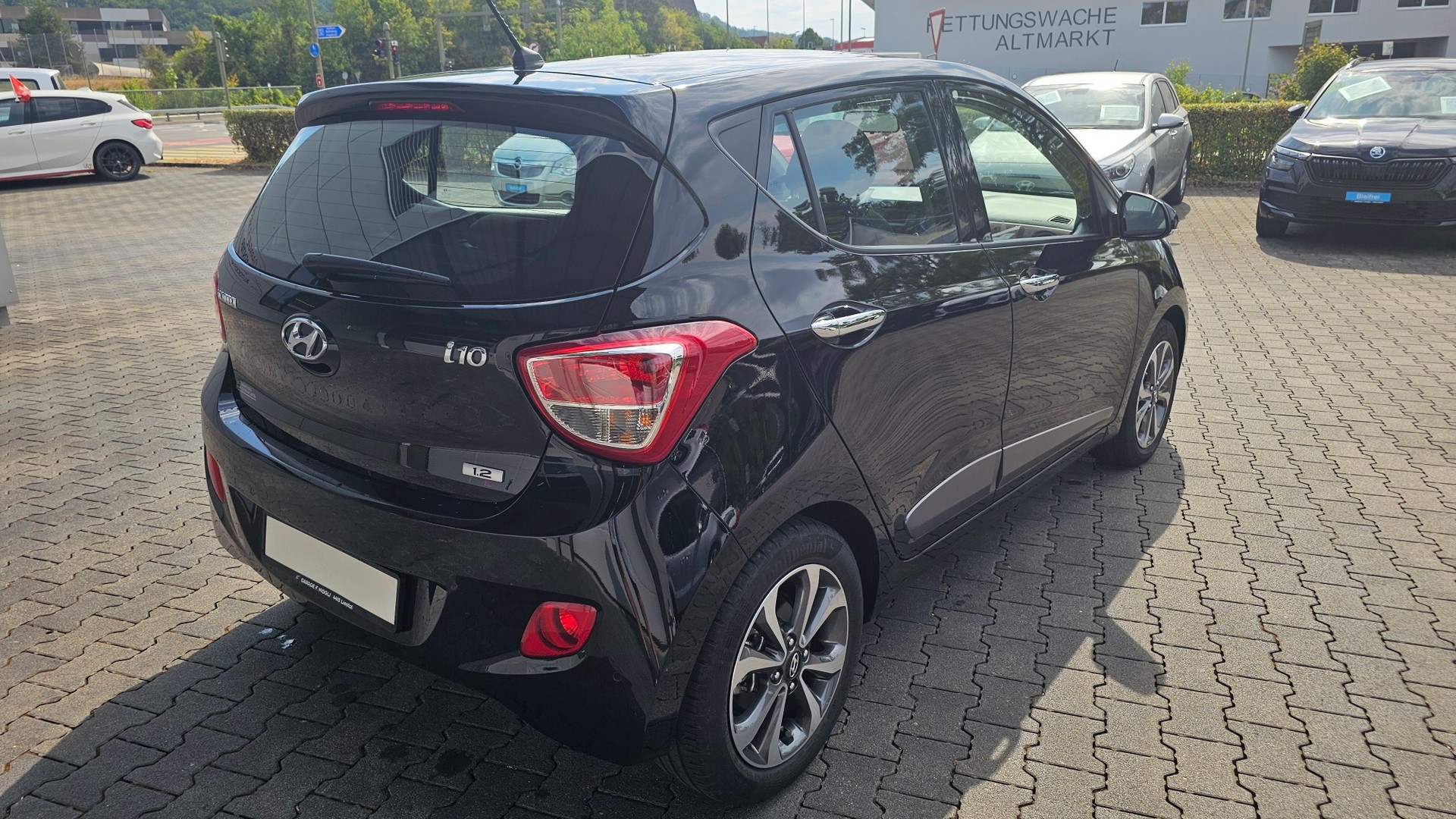 HYUNDAI i10 1.2 Vertex Automatic-image-6
