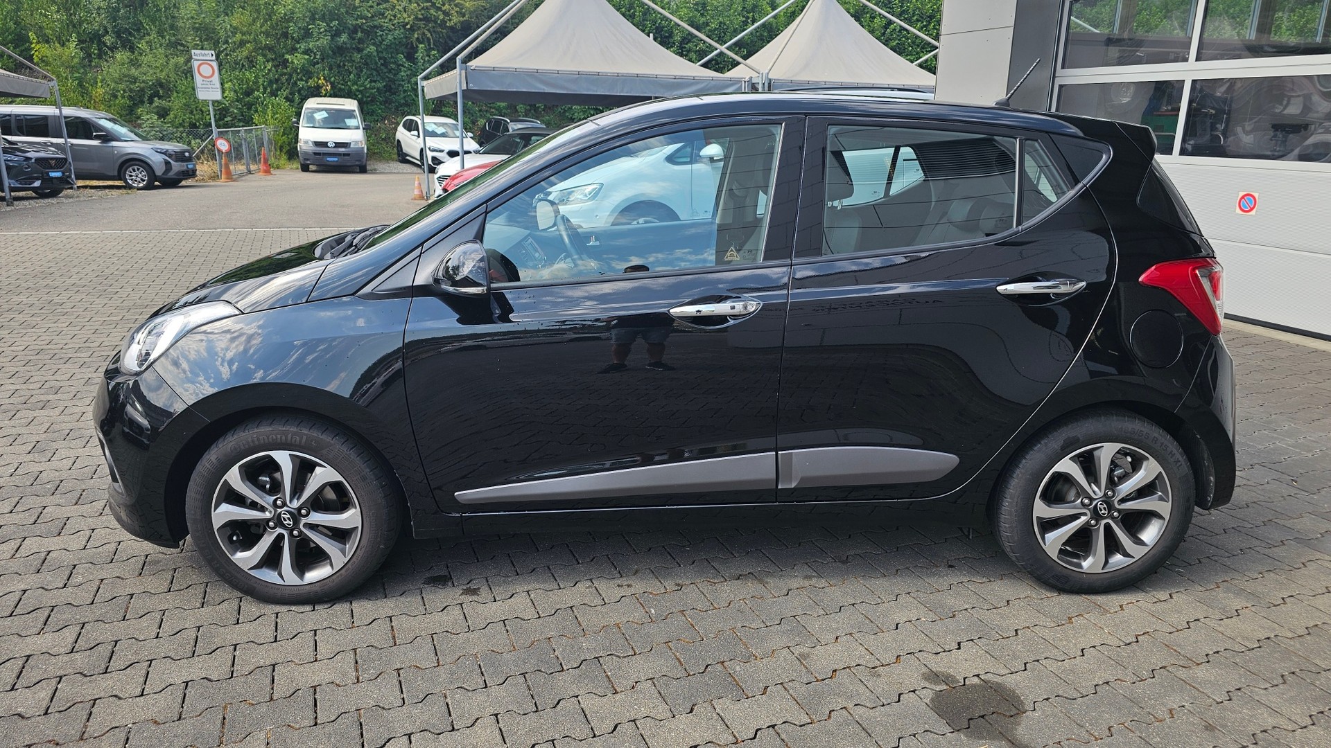 HYUNDAI i10 1.2 Vertex Automatic-image-13