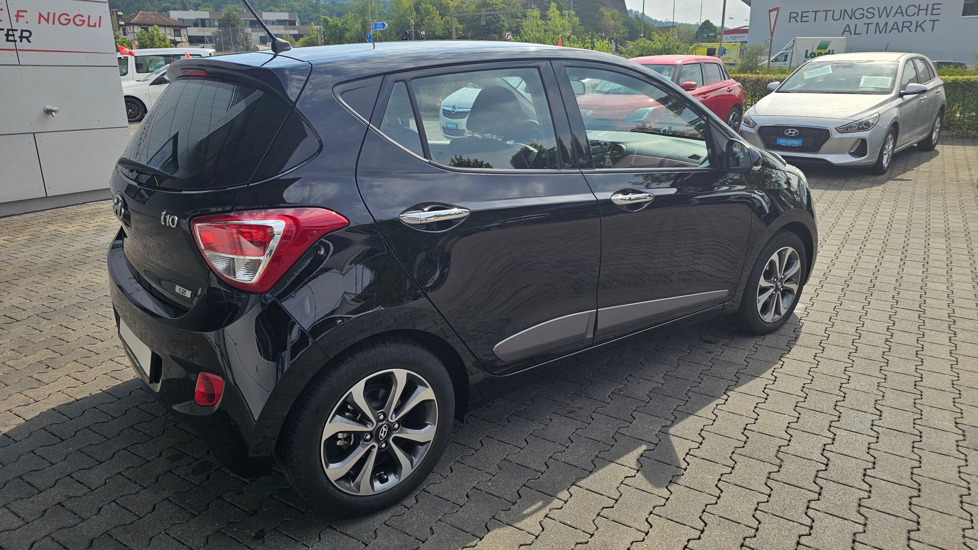 HYUNDAI i10 1.2 Vertex Automatic-image-5