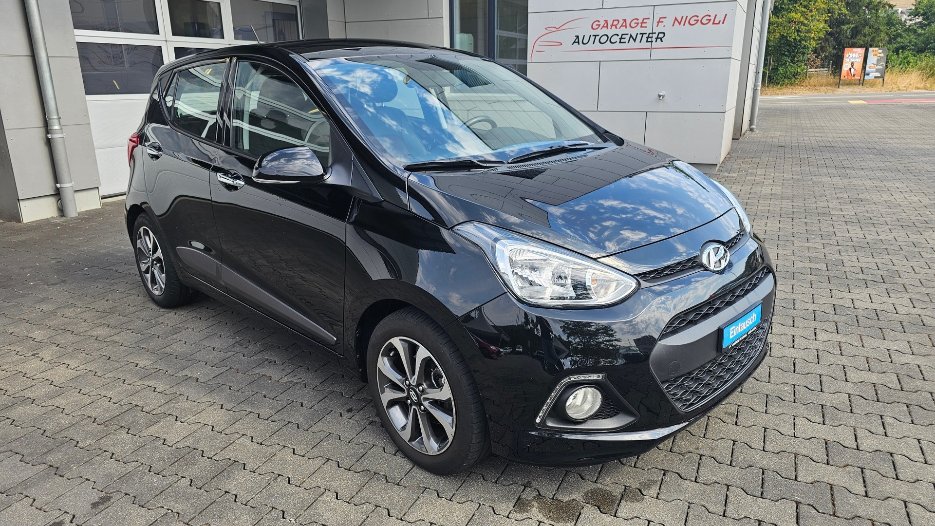 HYUNDAI i10 1.2 Vertex Automatic-image-0