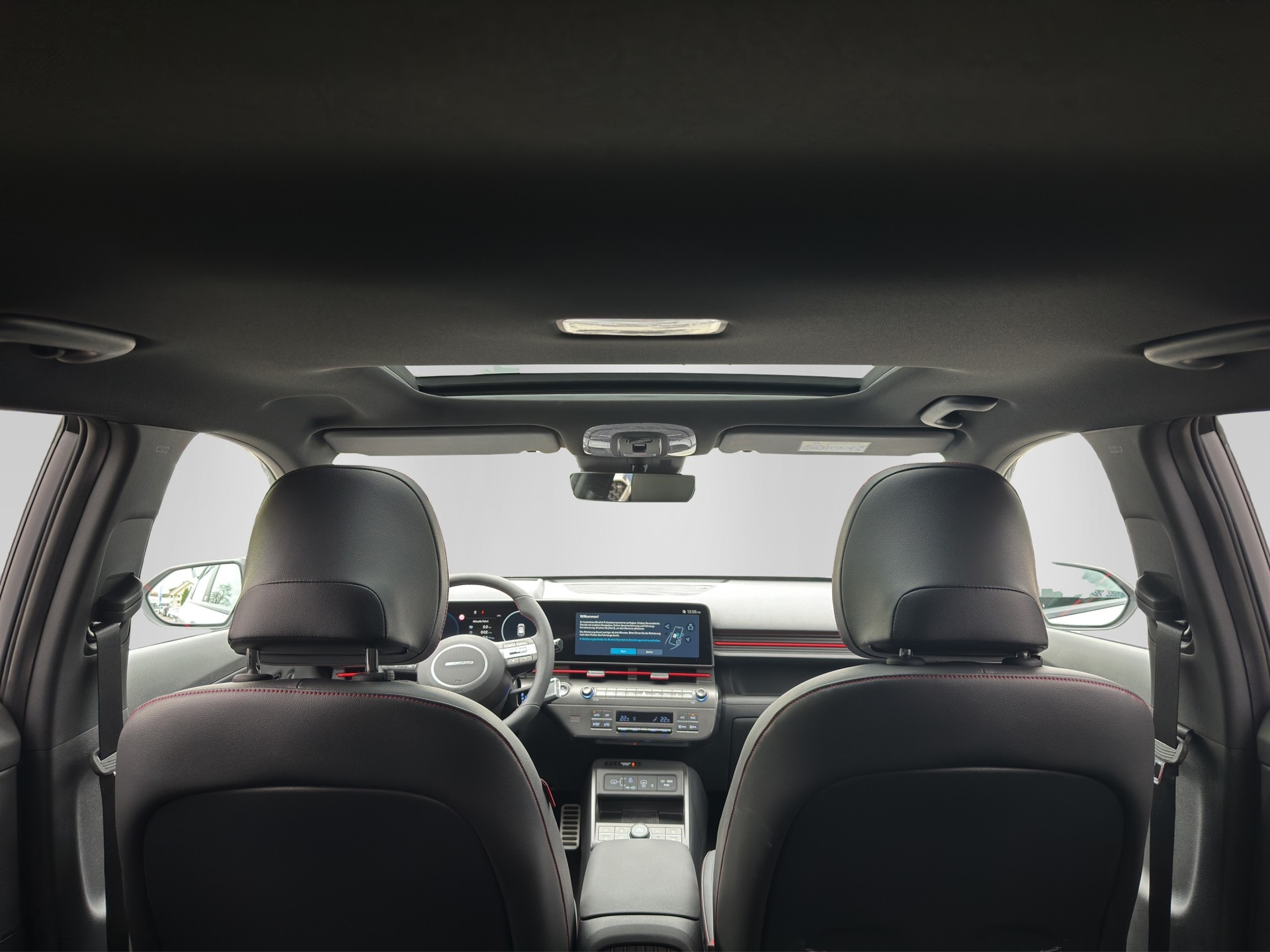 HYUNDAI Kona EV 65.4 kWh N Line-image-9