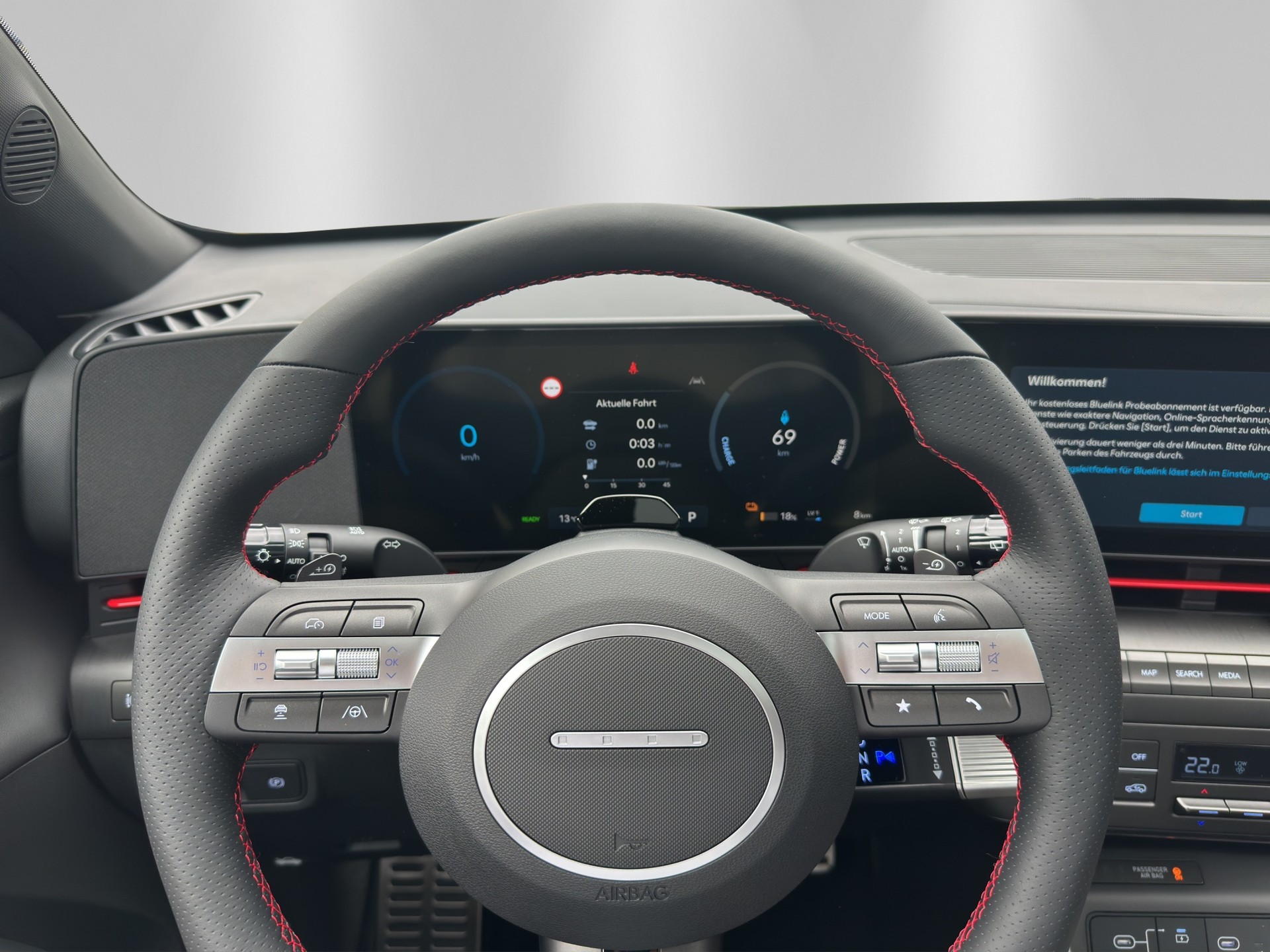HYUNDAI Kona EV 65.4 kWh N Line-image-14