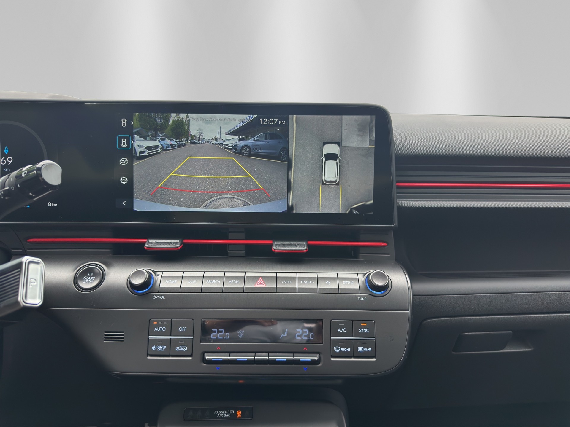 HYUNDAI Kona EV 65.4 kWh N Line-image-17