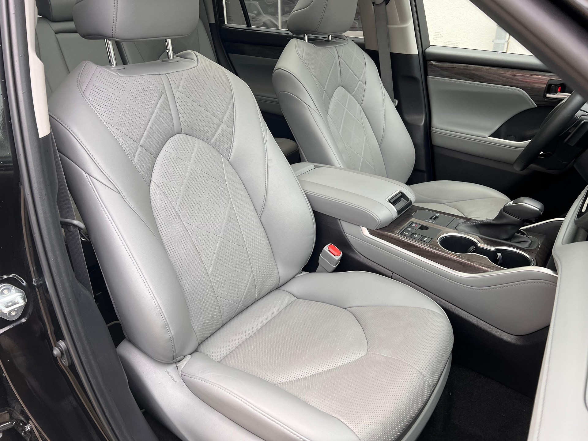 TOYOTA Highlander 2.5 HSD Premium-image-14