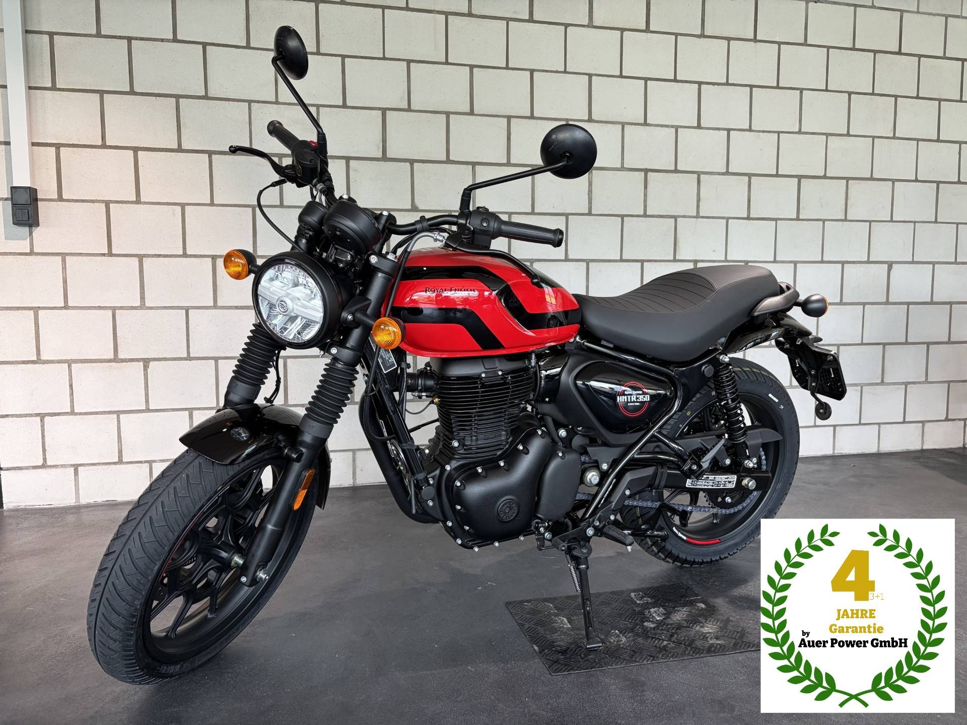 ROYAL ENFIELD Hntr 350 Rebel