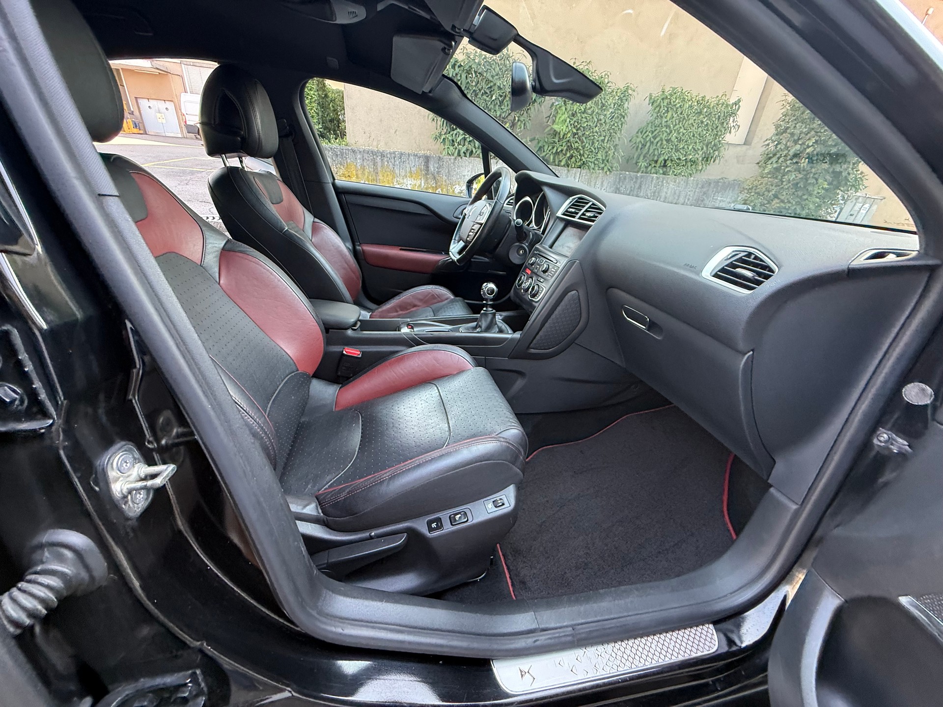 DS AUTOMOBILES DS4 1.6 THP Sport Chic *CH Fahrzeug *Lederausstattung *Sitzheizung *Klimatisierungsautomatik *Tempomat-image-14