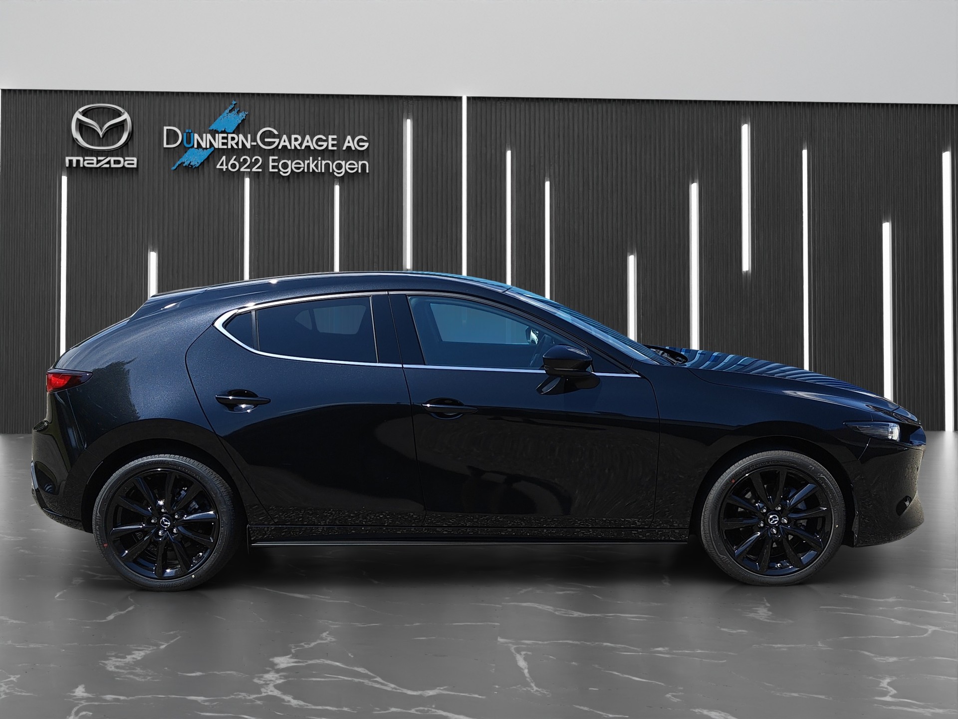 MAZDA 3 Hatchback SKYACTIV-X M Hybrid 186 Exclusive Line Automat-image-3