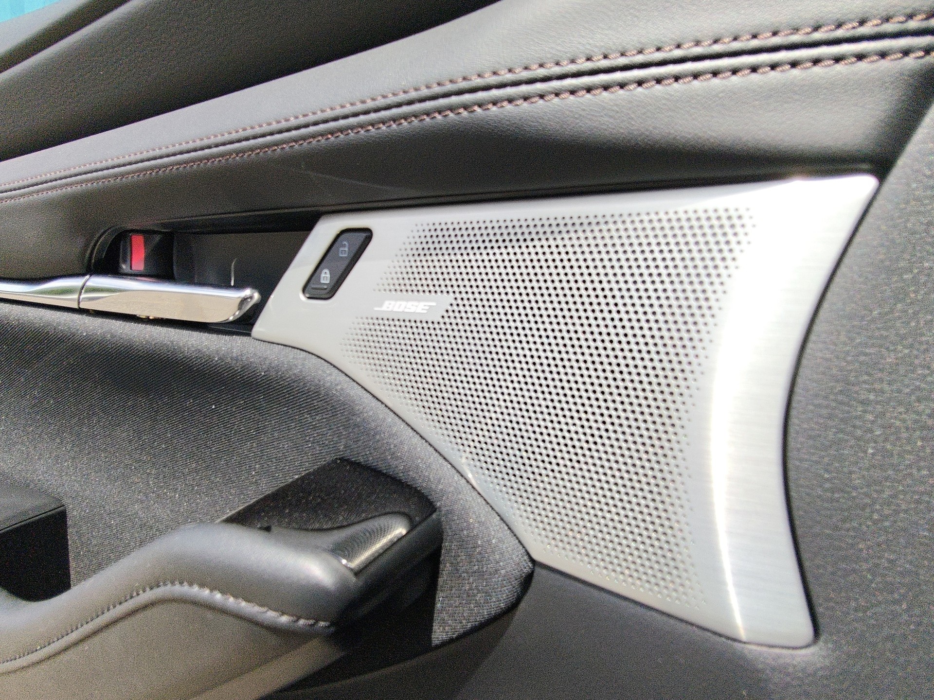 MAZDA 3 Hatchback SKYACTIV-X M Hybrid 186 Exclusive Line Automat-image-12