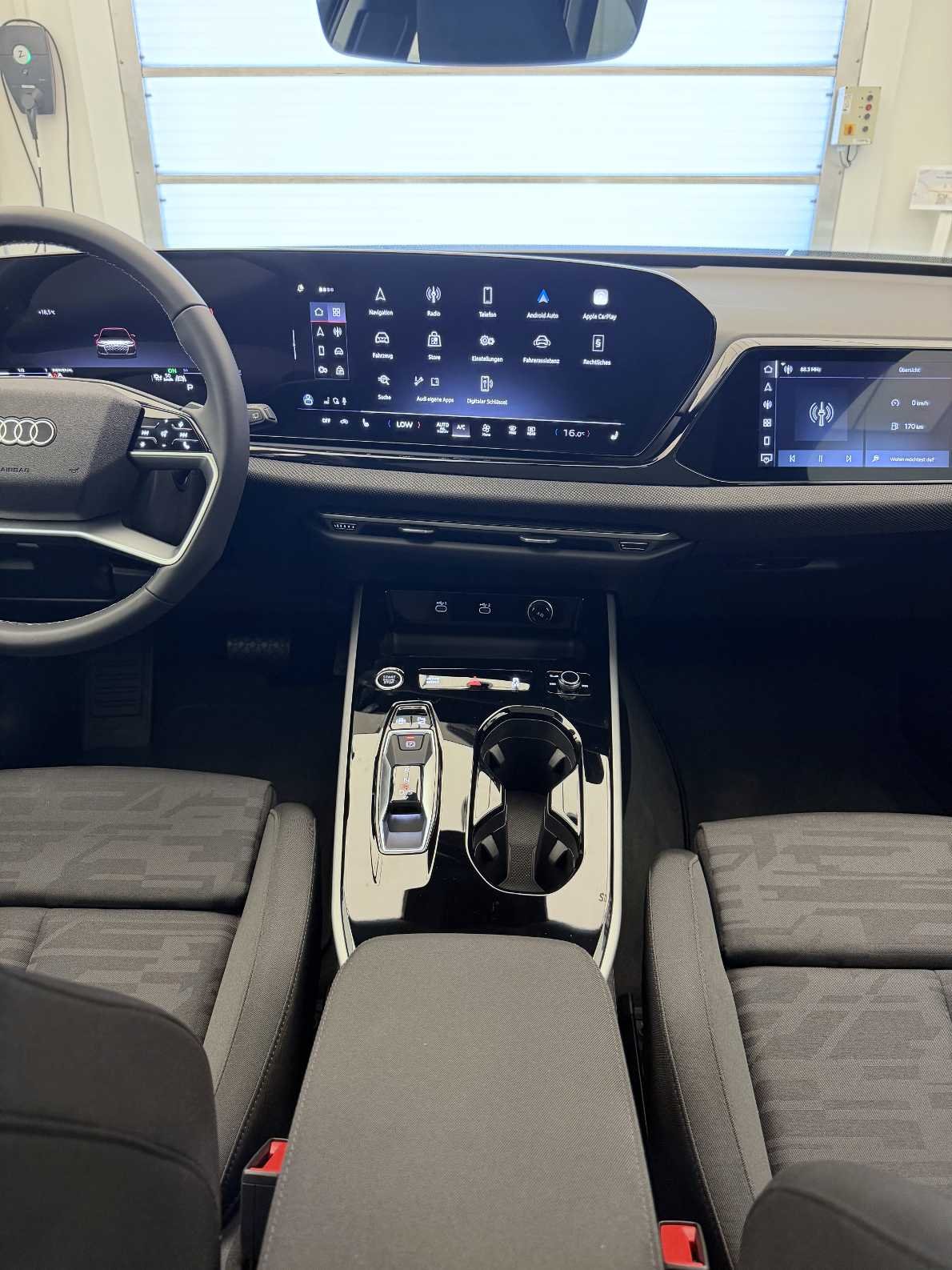 AUDI A6 Avant TDI quattro 150 kW S tronic-image-10