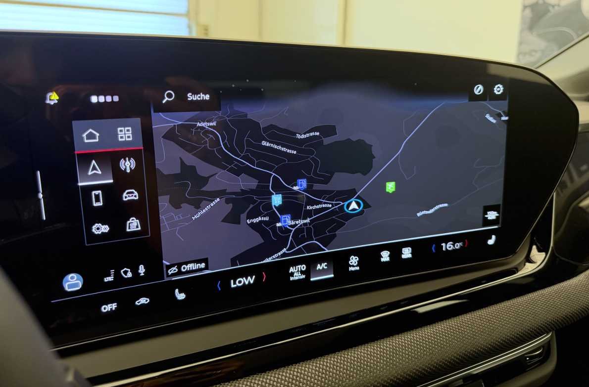 AUDI A6 Avant TDI quattro 150 kW S tronic-image-14