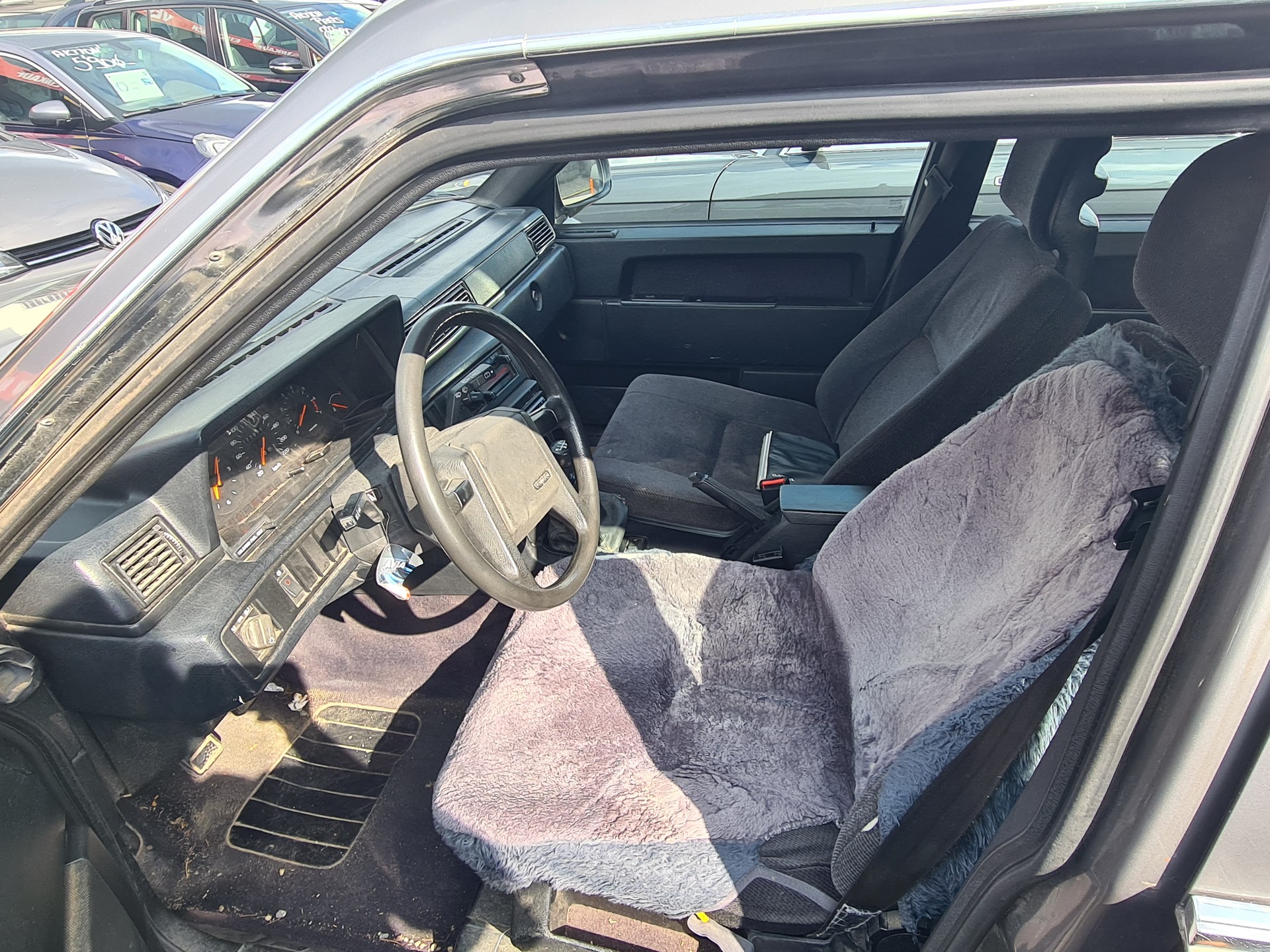VOLVO 740 2.3 GL-image-4