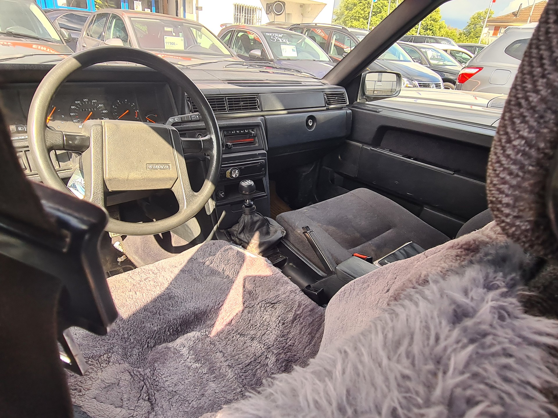 VOLVO 740 2.3 GL-image-6