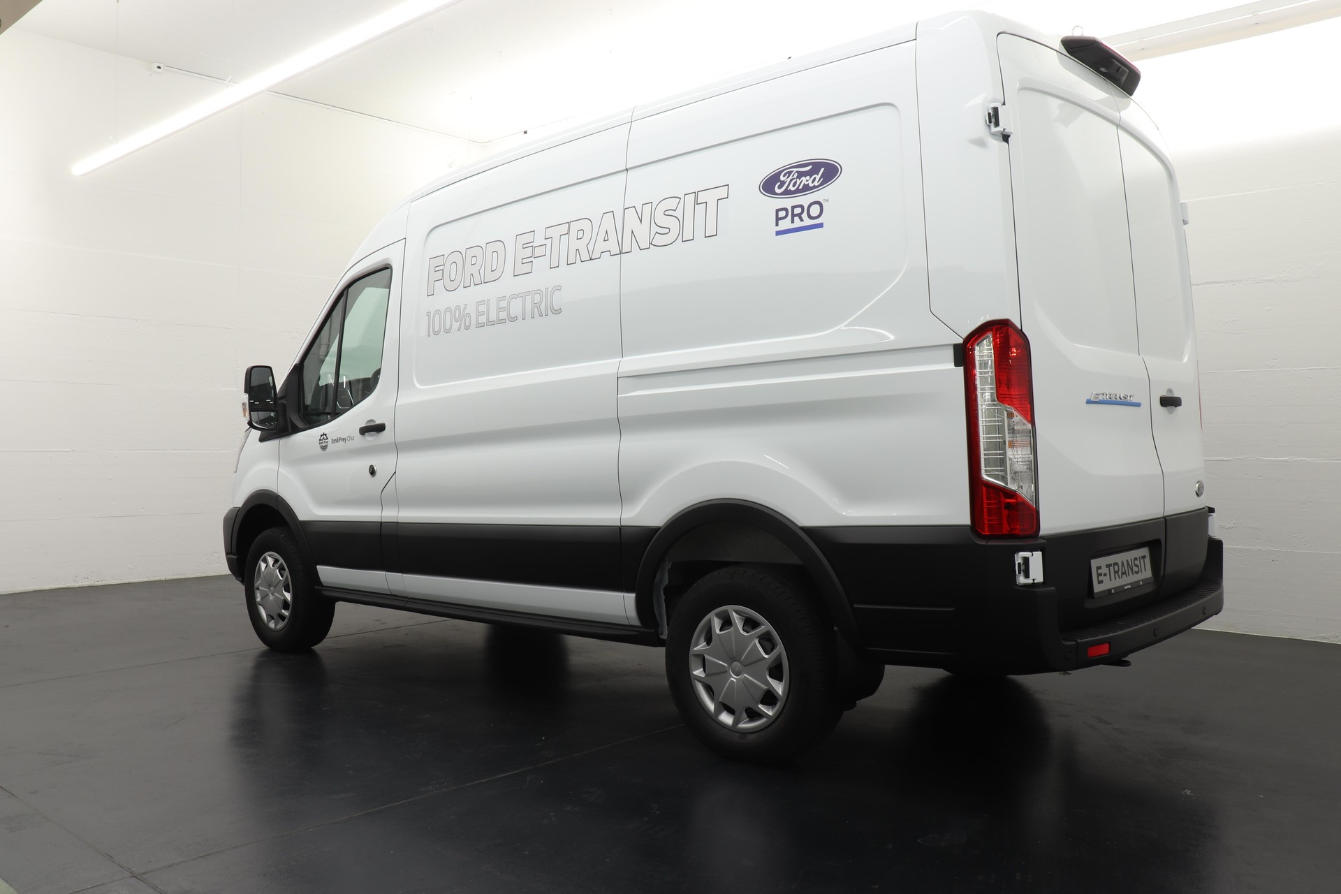FORD E-Transit Van 350 L2H2 68kWh Trend-image-7