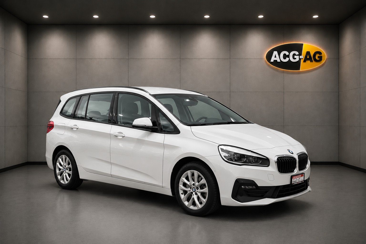 BMW 218d Gran Tourer Steptronic ** Gr-Navi ** PDC Hinten ** Klimaautomat ** Tempomat ** Frisch Ab MFK & Service **