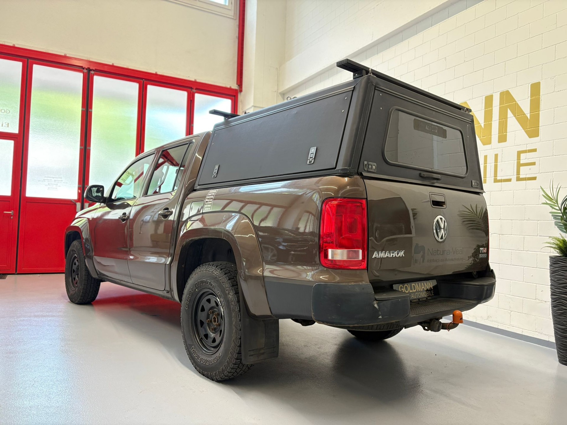 VW Amarok 2.0 BiTDI Trendline 4Motion-image-2