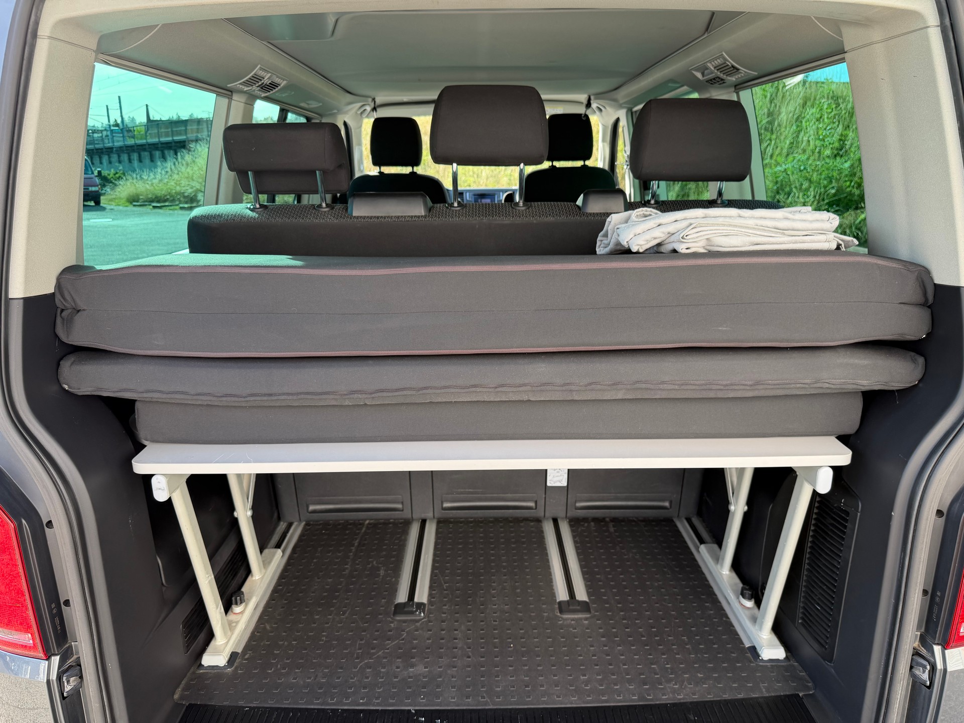 VW T6 California 2.0 TDI Beach DSG-image-13