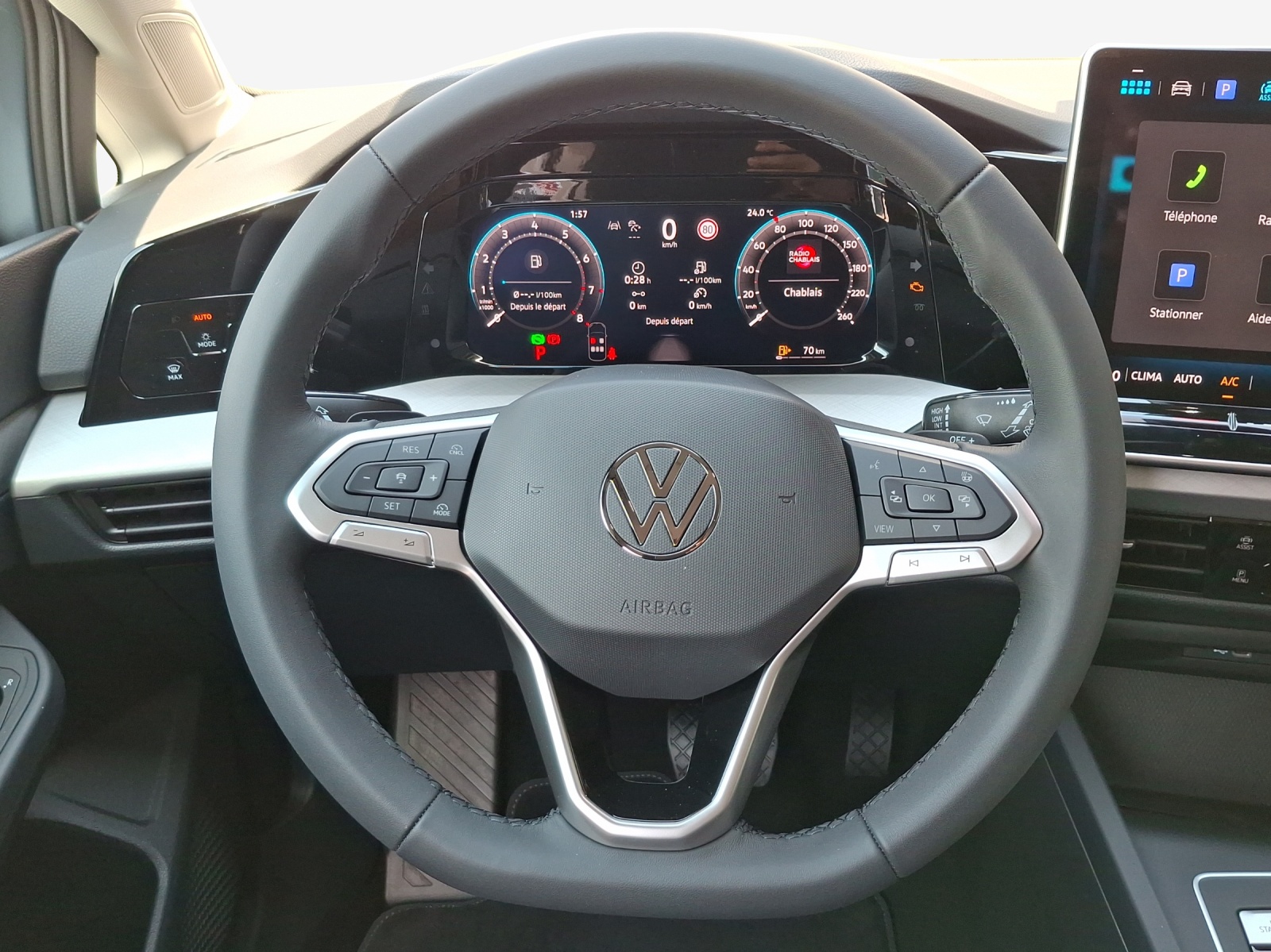 VW Golf 1.5 e TSI mHEV Value DSG-image-9