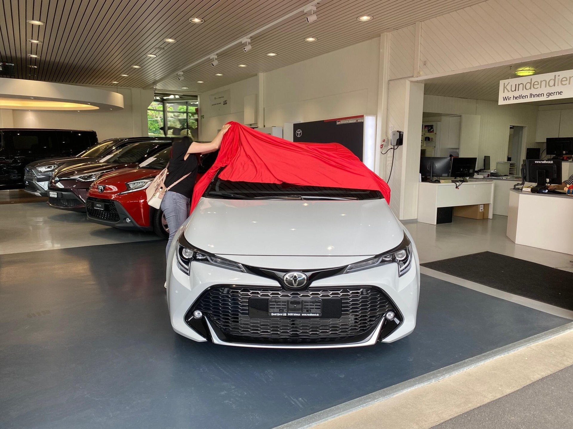 TOYOTA 2.0 HSD GR-S-image-1