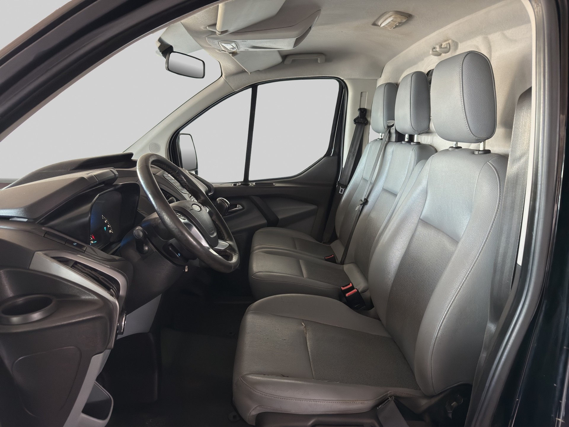 FORD Transit Custom Van 340 L2H1 Trend-image-6