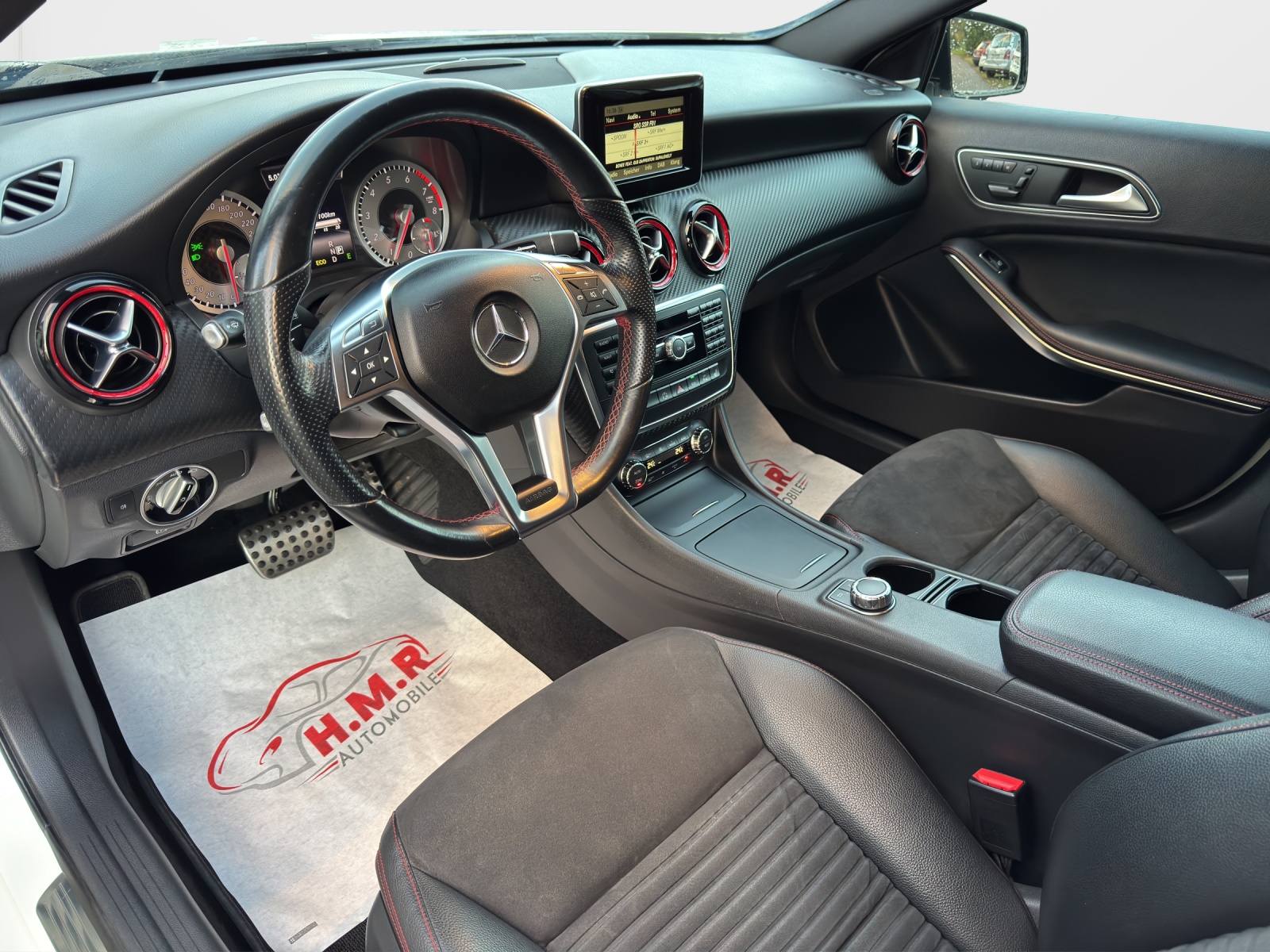 MERCEDES-BENZ A 250 Sport 7G-DCT-image-8