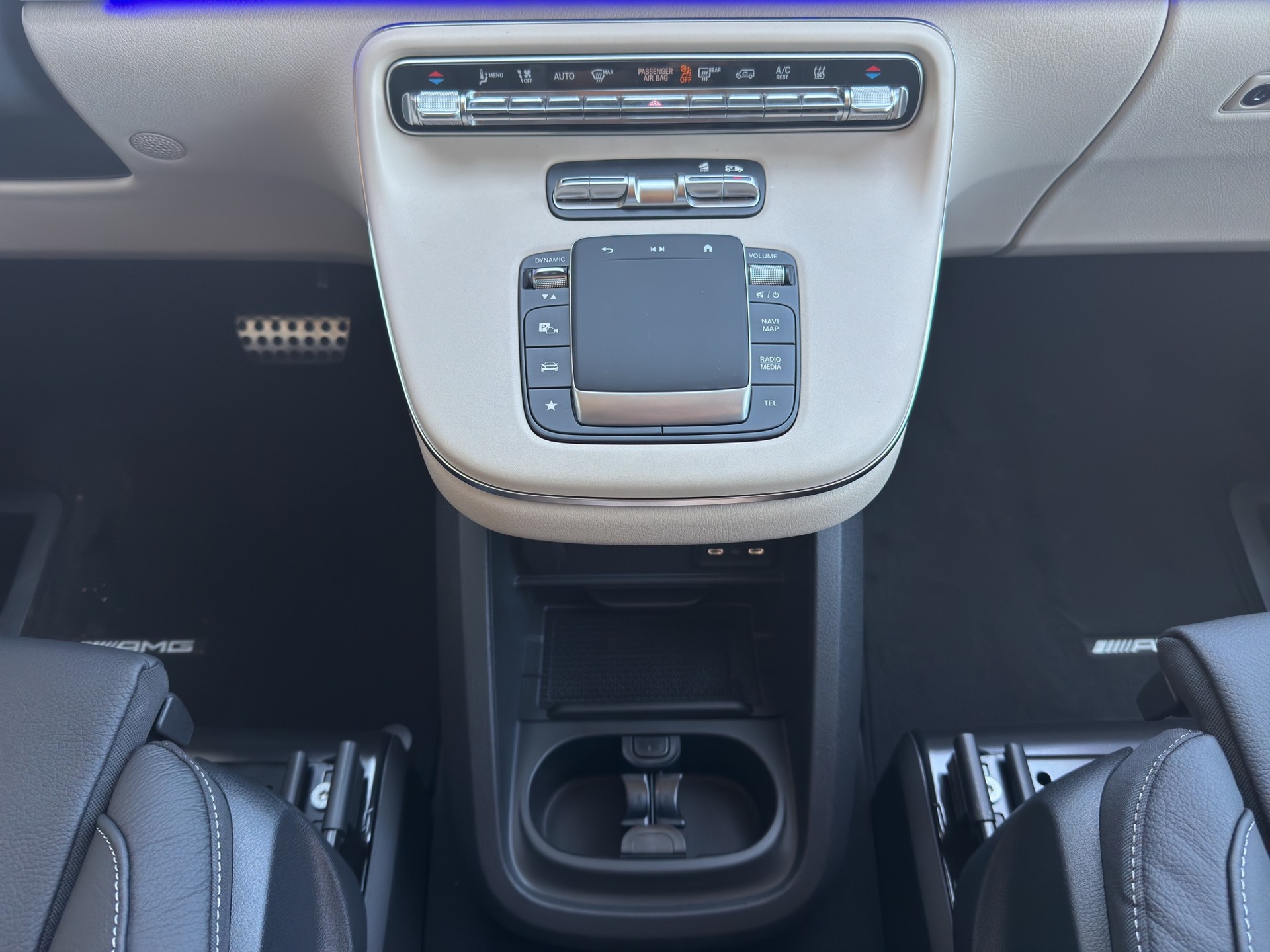 MERCEDES-BENZ Marco Polo 300 d-image-11