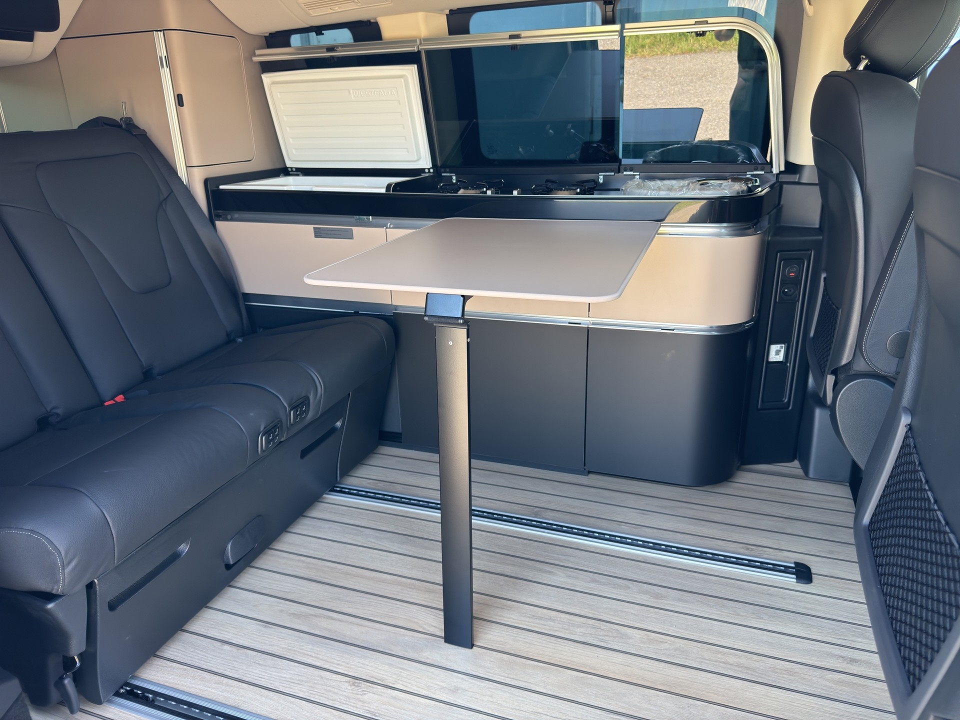 MERCEDES-BENZ Marco Polo 300 d-image-13