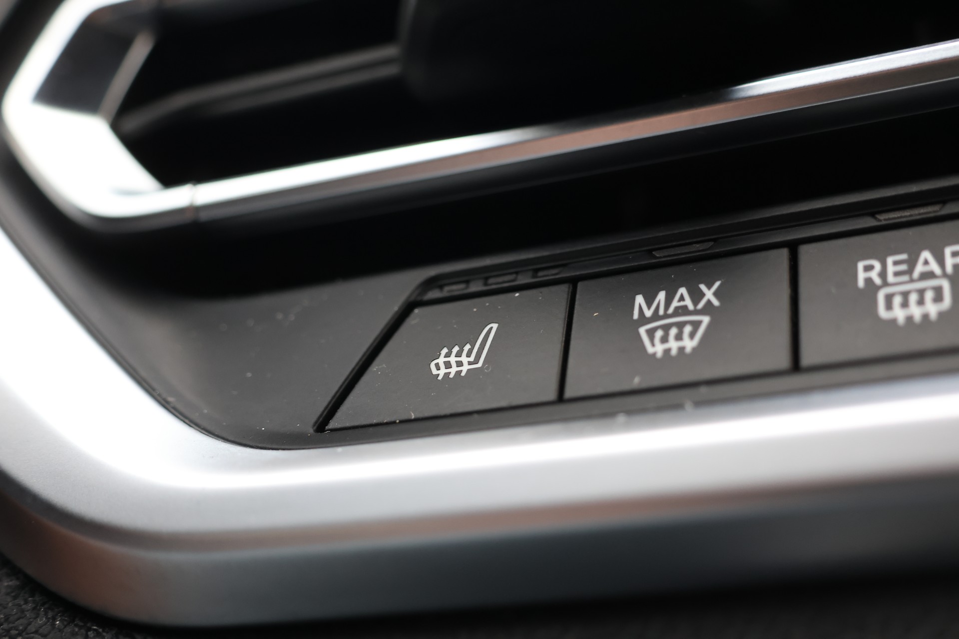 BMW 320d xDrive M Sport Steptronic (CH)-image-22