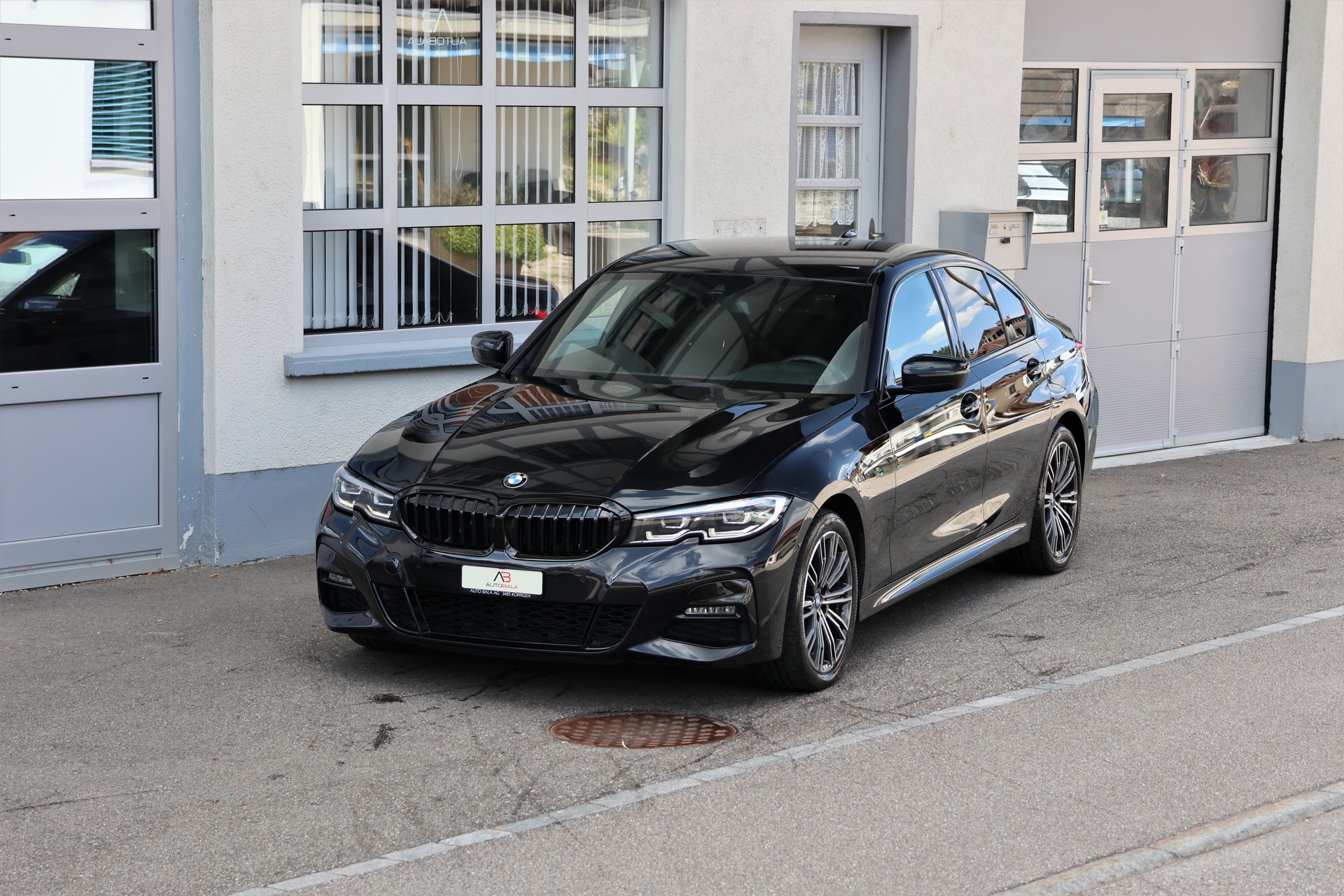 BMW 320d xDrive M Sport Steptronic (CH)-image-0