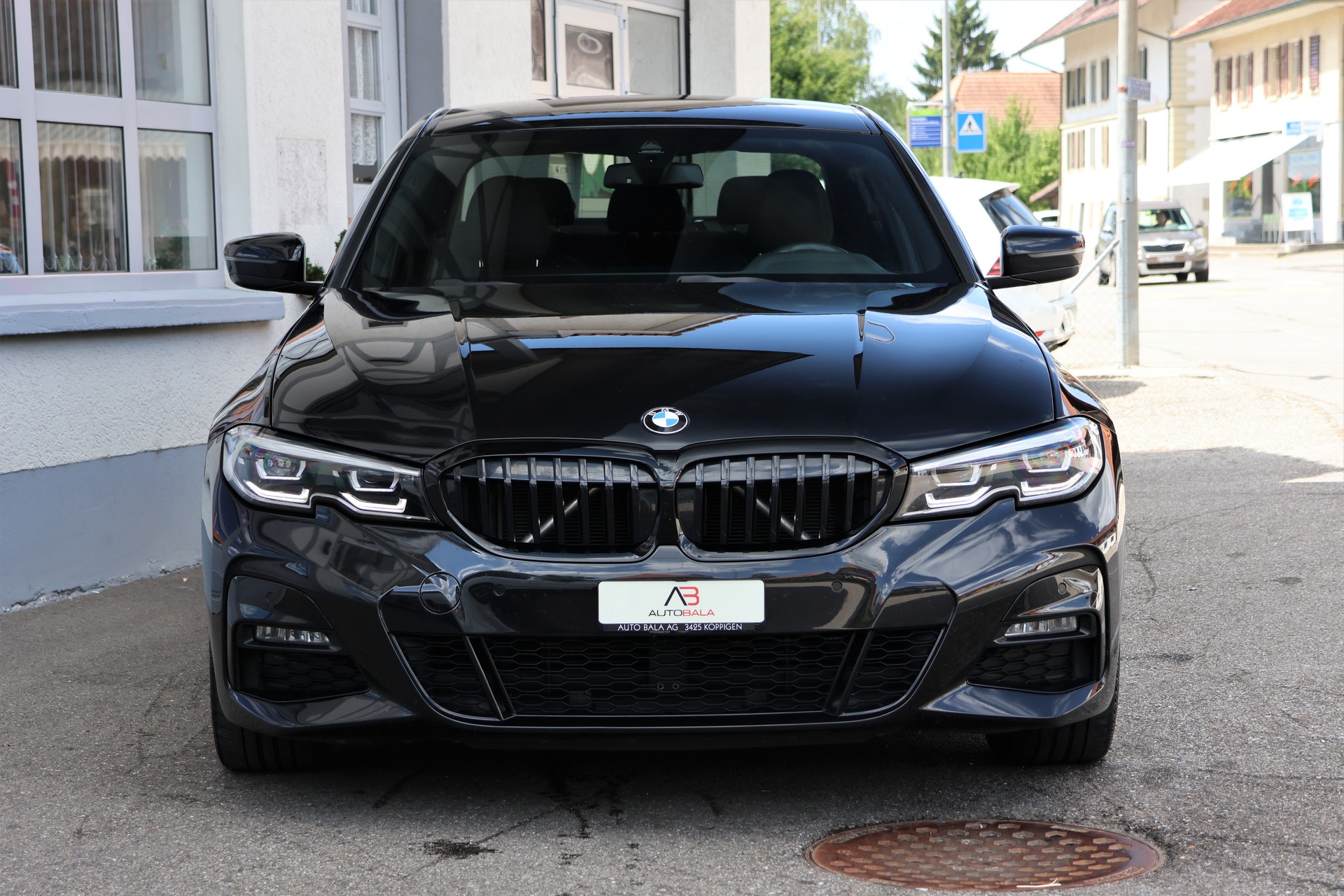 BMW 320d xDrive M Sport Steptronic (CH)-image-1
