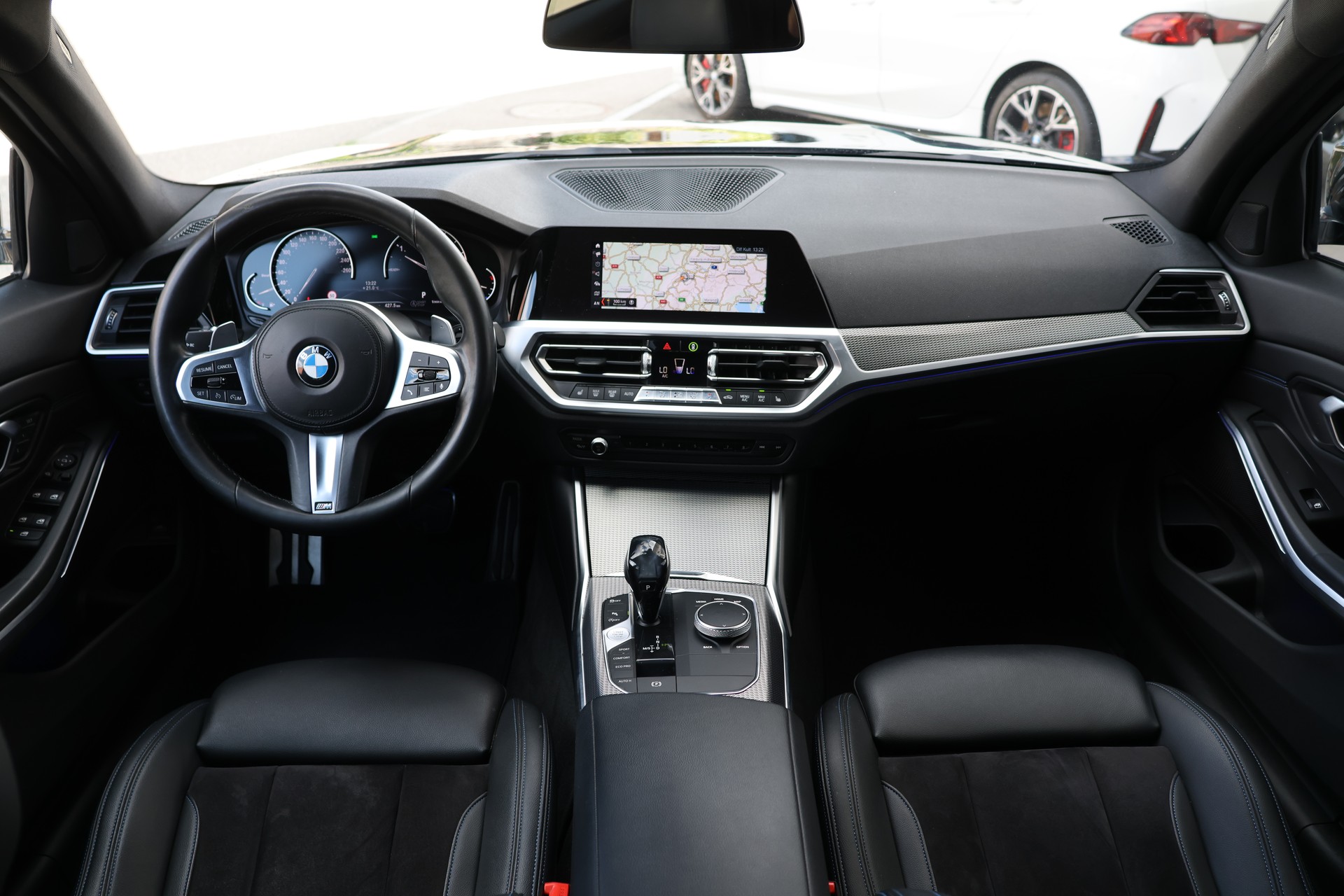 BMW 320d xDrive M Sport Steptronic (CH)-image-14