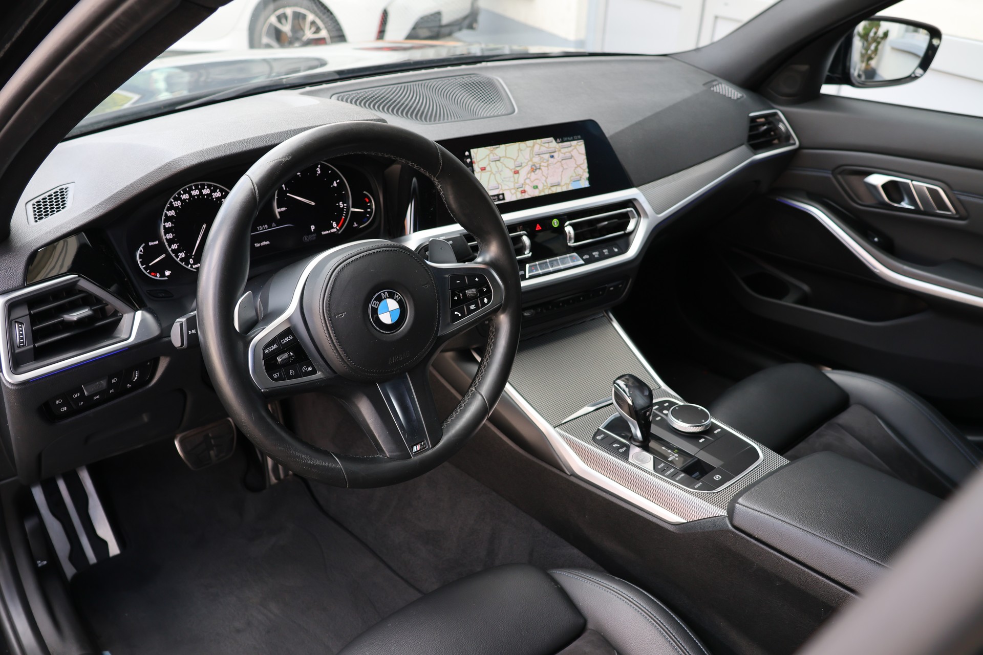 BMW 320d xDrive M Sport Steptronic (CH)-image-9
