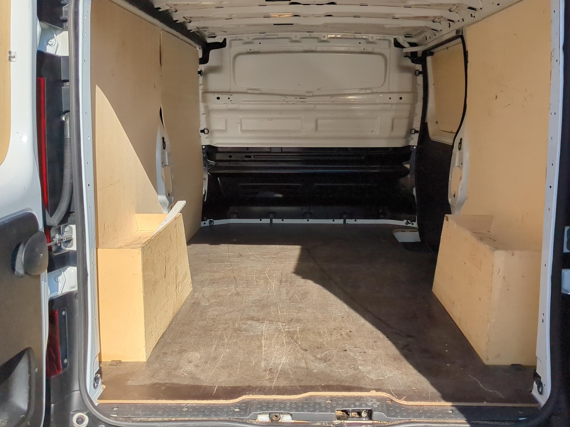RENAULT Trafic 2.0 Blue dCi 130 Advance L2H1 EN-image-13