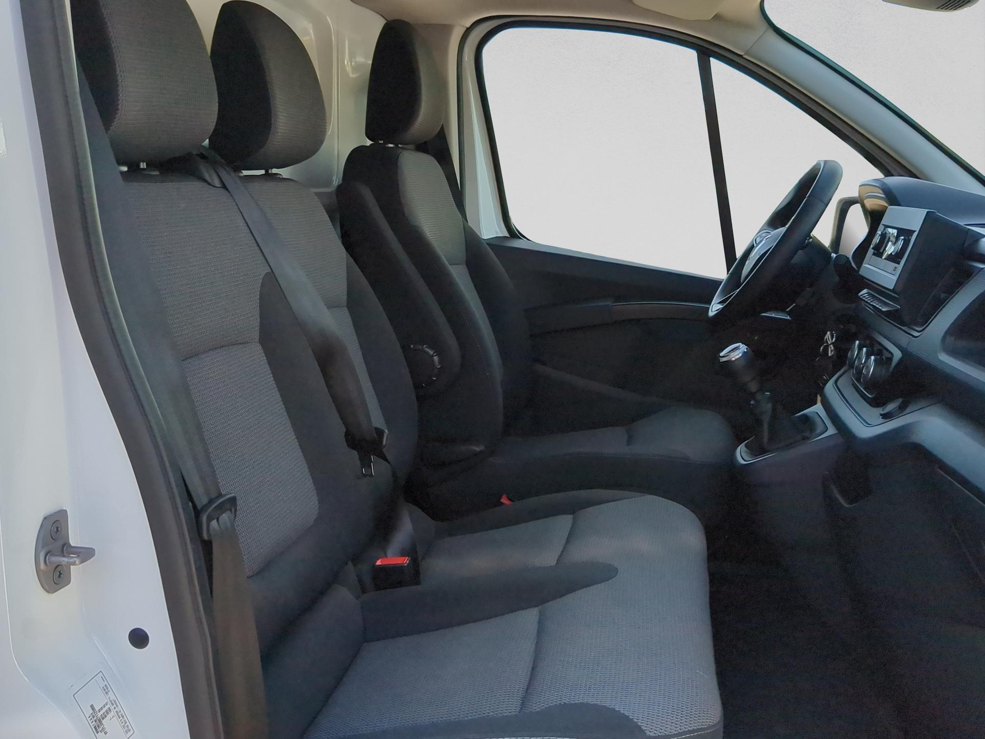 RENAULT Trafic 2.0 Blue dCi 130 Advance L2H1 EN-image-12