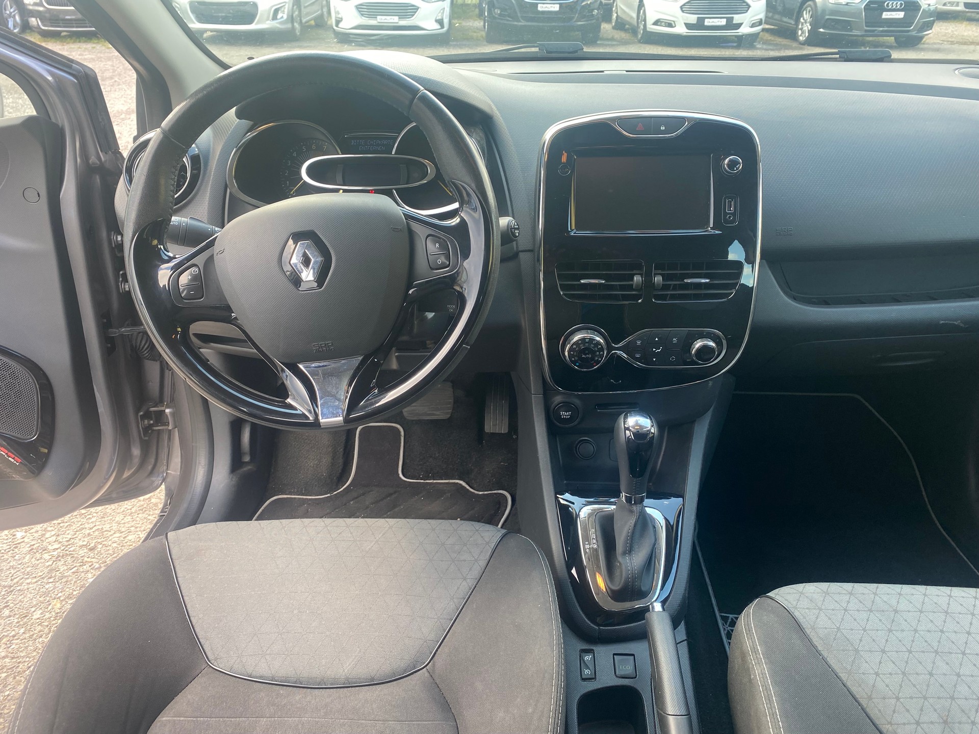 RENAULT Clio 1.2 16V T Dynamique EDC-image-7