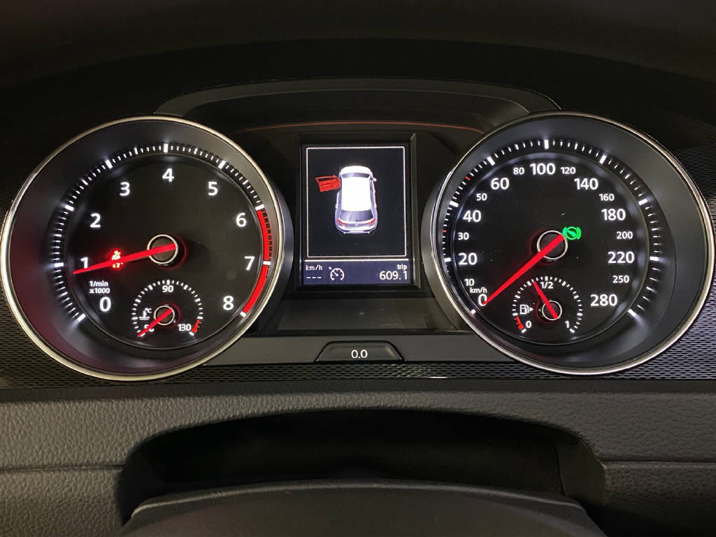 VW Golf VII 2.0 TSI GTI DSG-image-8