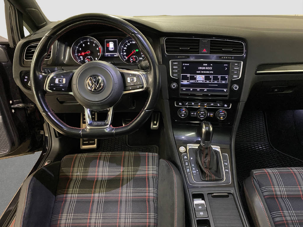 VW Golf VII 2.0 TSI GTI DSG-image-9