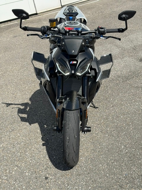 BMW M 1000 R-image-4