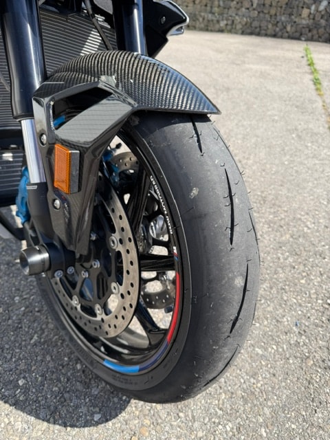 BMW M 1000 R-image-8