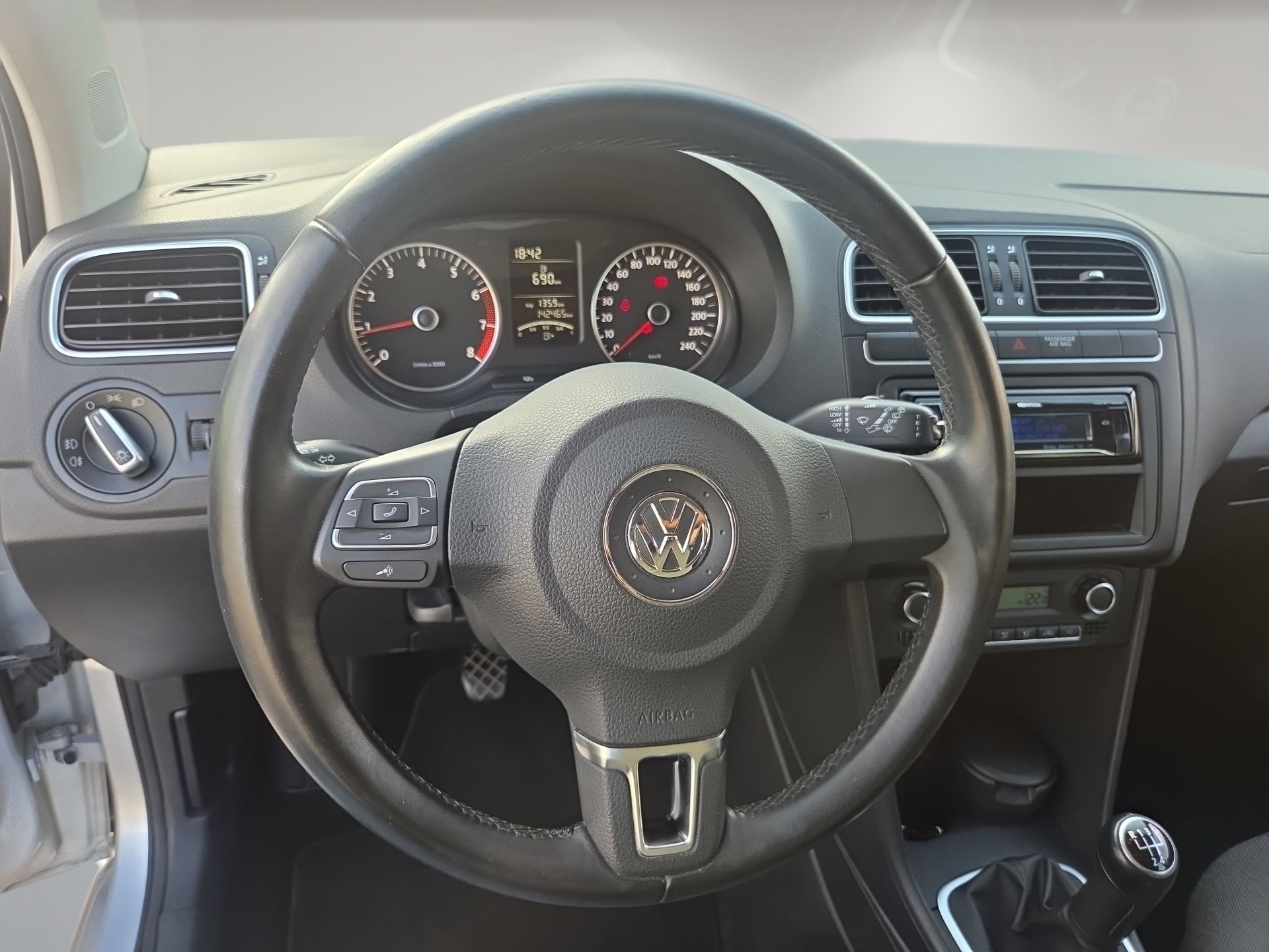 VW Polo 1.2 12V Comfortline-image-6