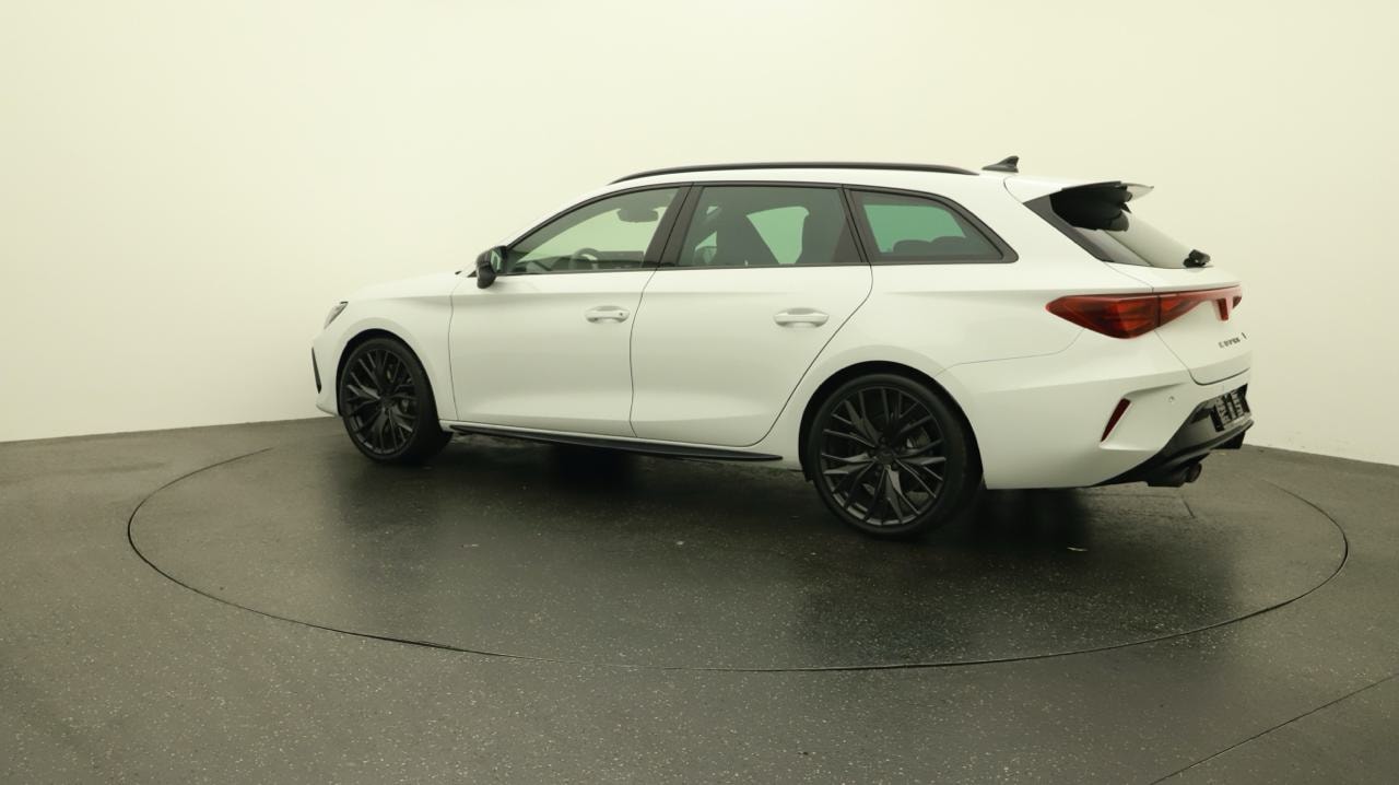 CUPRA LEON ST 2.0 TSI VZ Black Edition-image-2