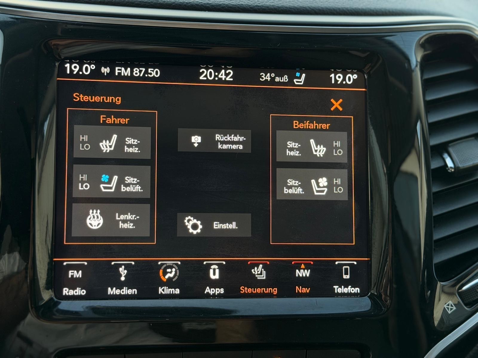JEEP Cherokee 2.0 Limited AWD Drive I 9ATX-image-20