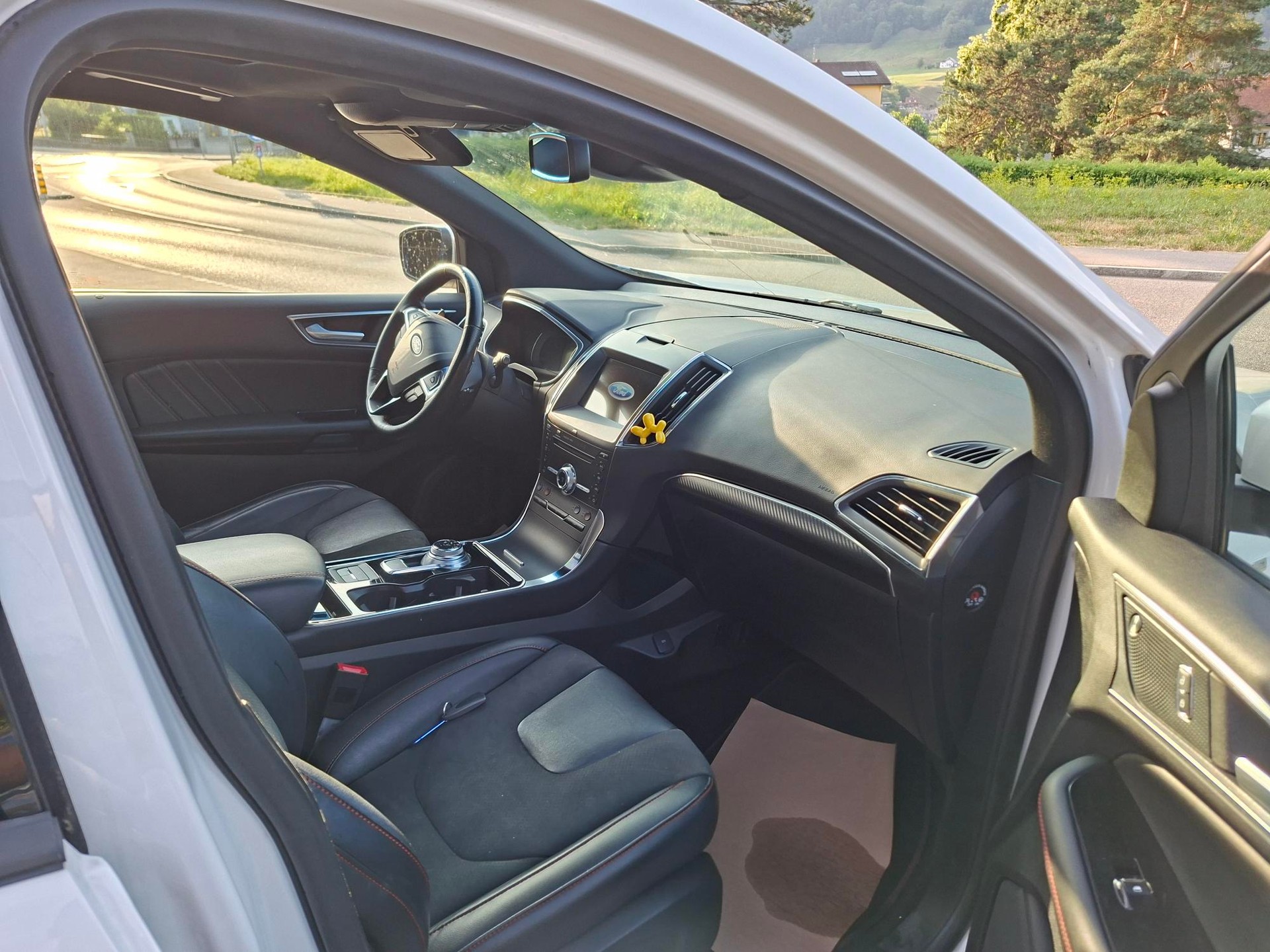 FORD Edge 2.0 EcoBlue Titanium 4WD Automatic-image-11