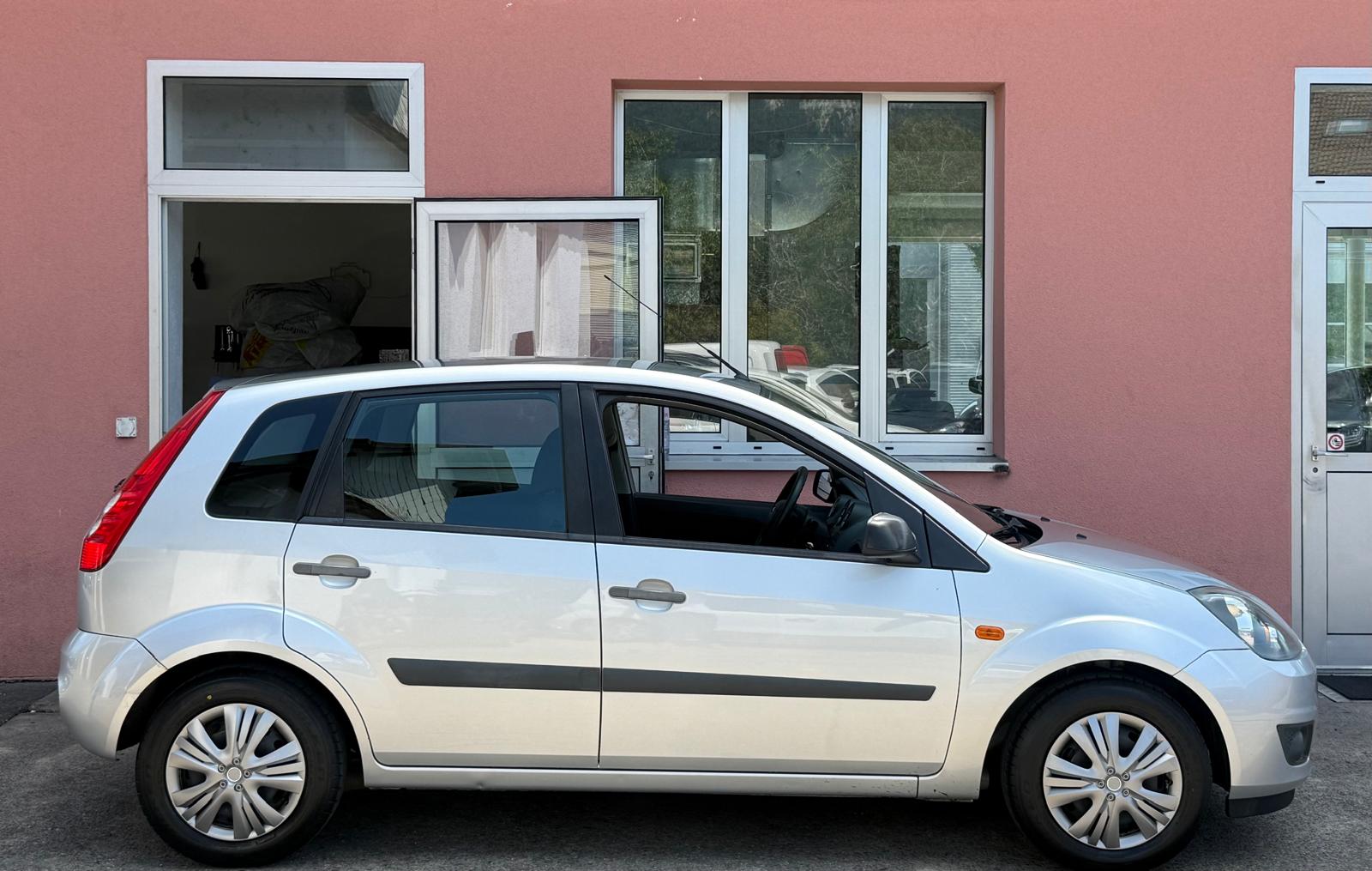 FORD Fiesta 1.6 16V Trend / MFK 02.2025-image-2