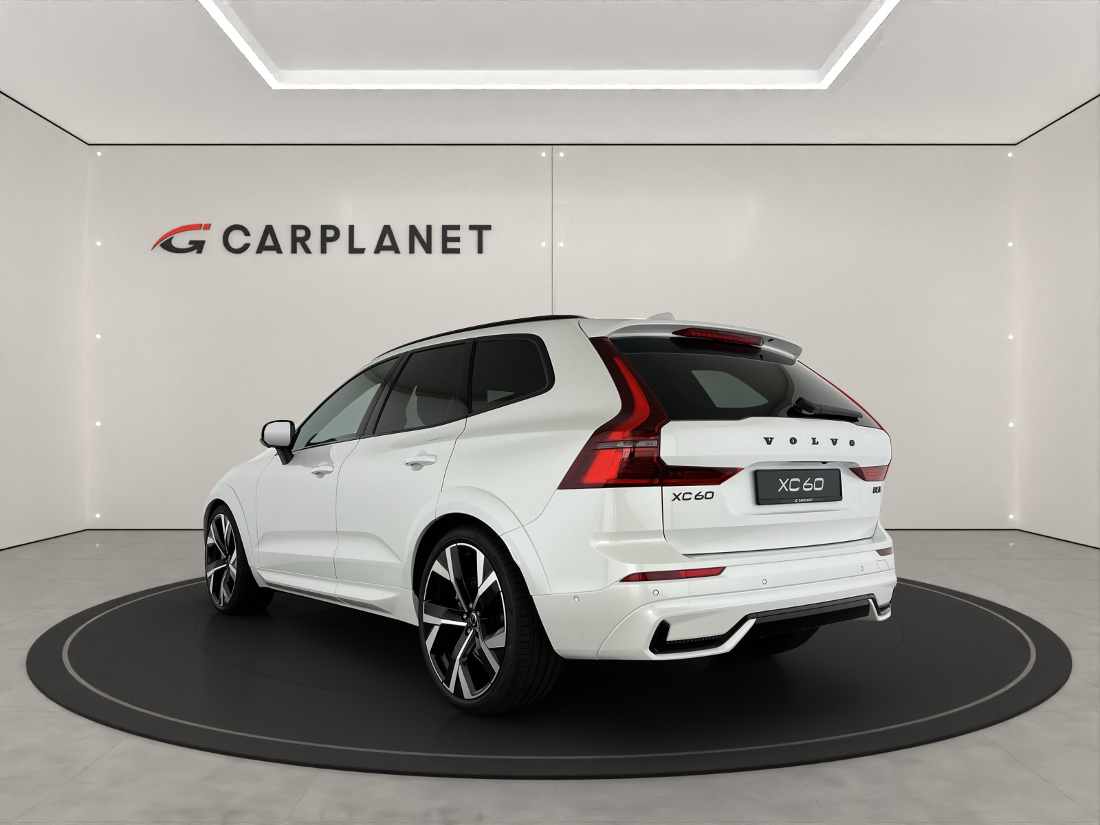 VOLVO XC60 2.0 B5 MH Black Edition AWD-image-3