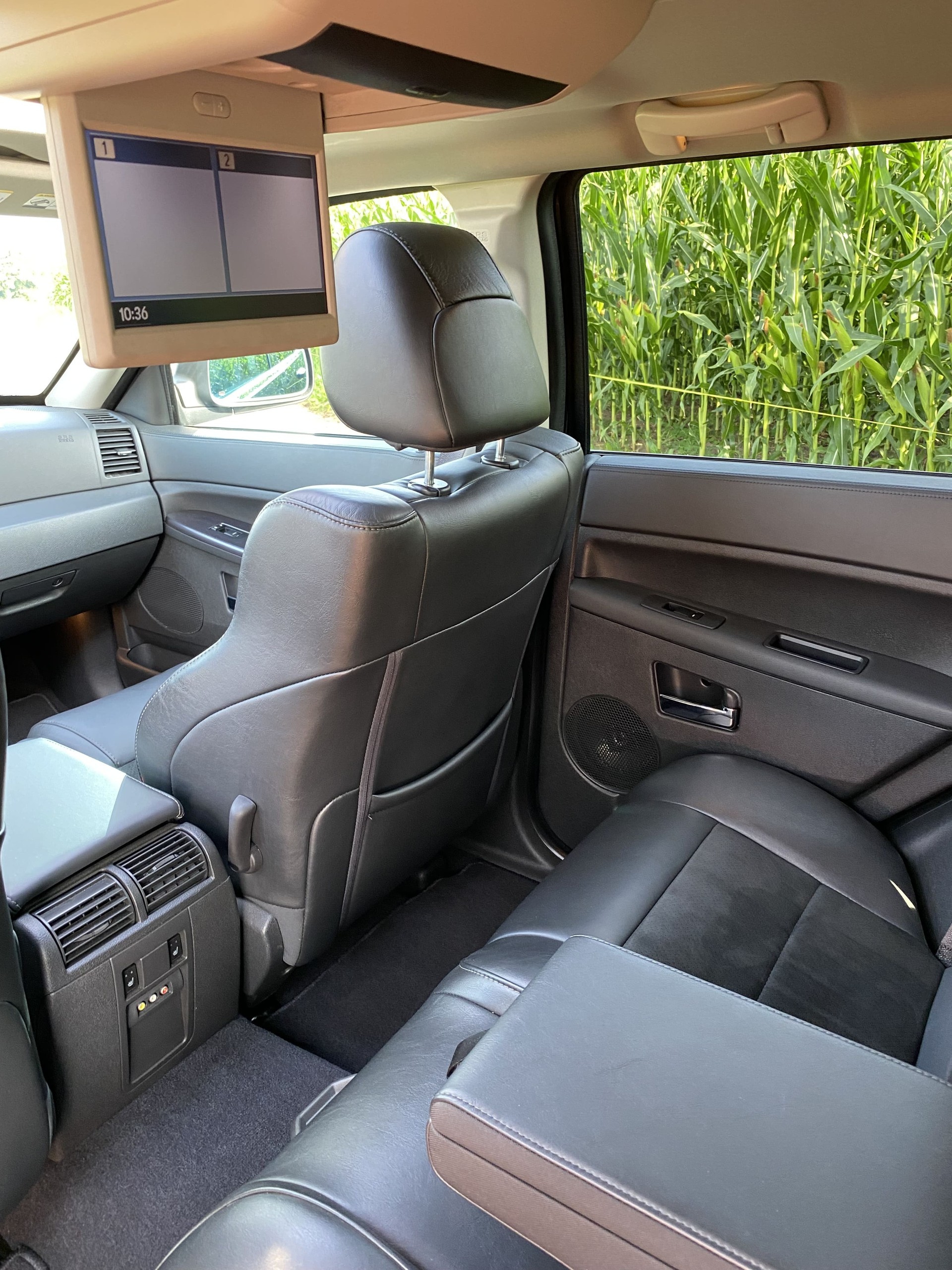 JEEP SRT8-image-9