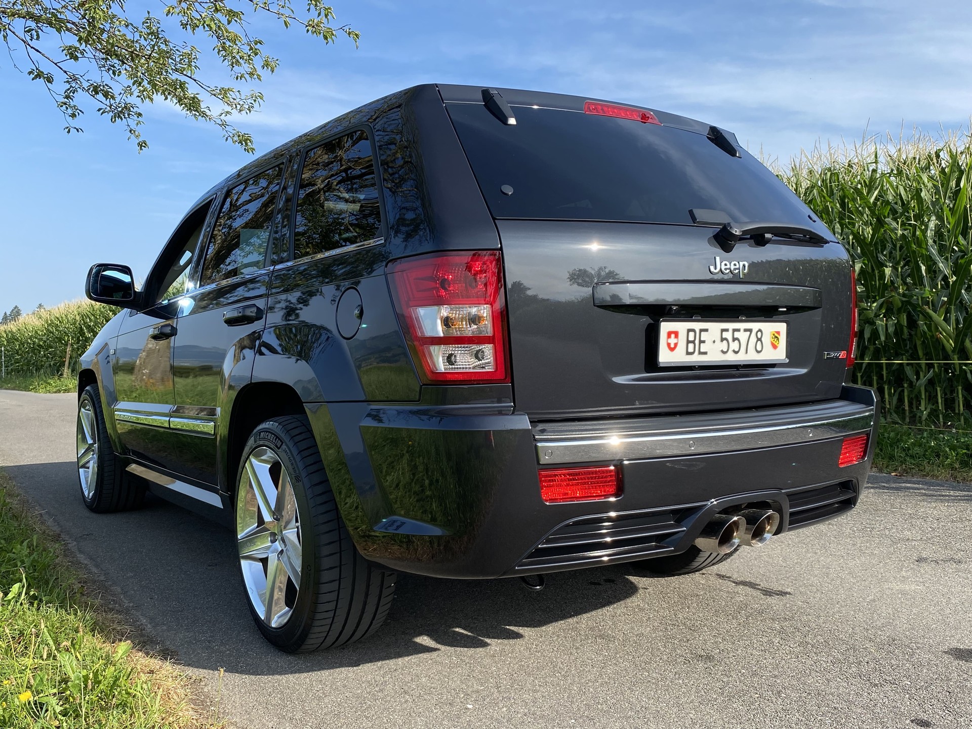 JEEP SRT8-image-0