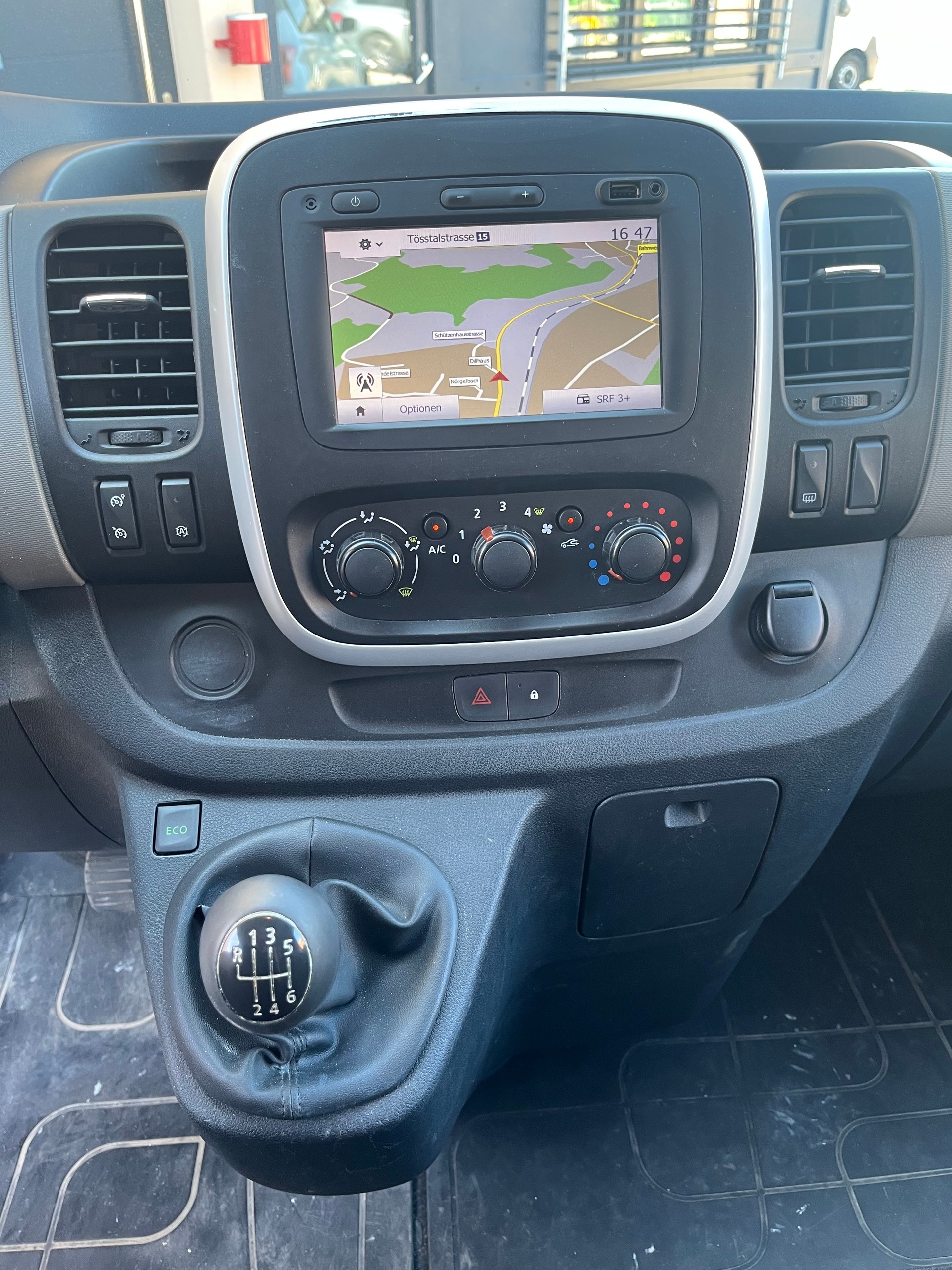 RENAULT Trafic 1.6 ENERGY TwinT. dCi120 2.9t Busin. L1H1-image-9